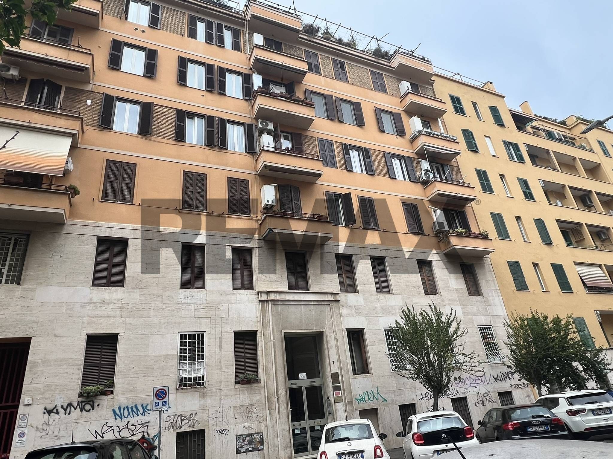 Property in Roma