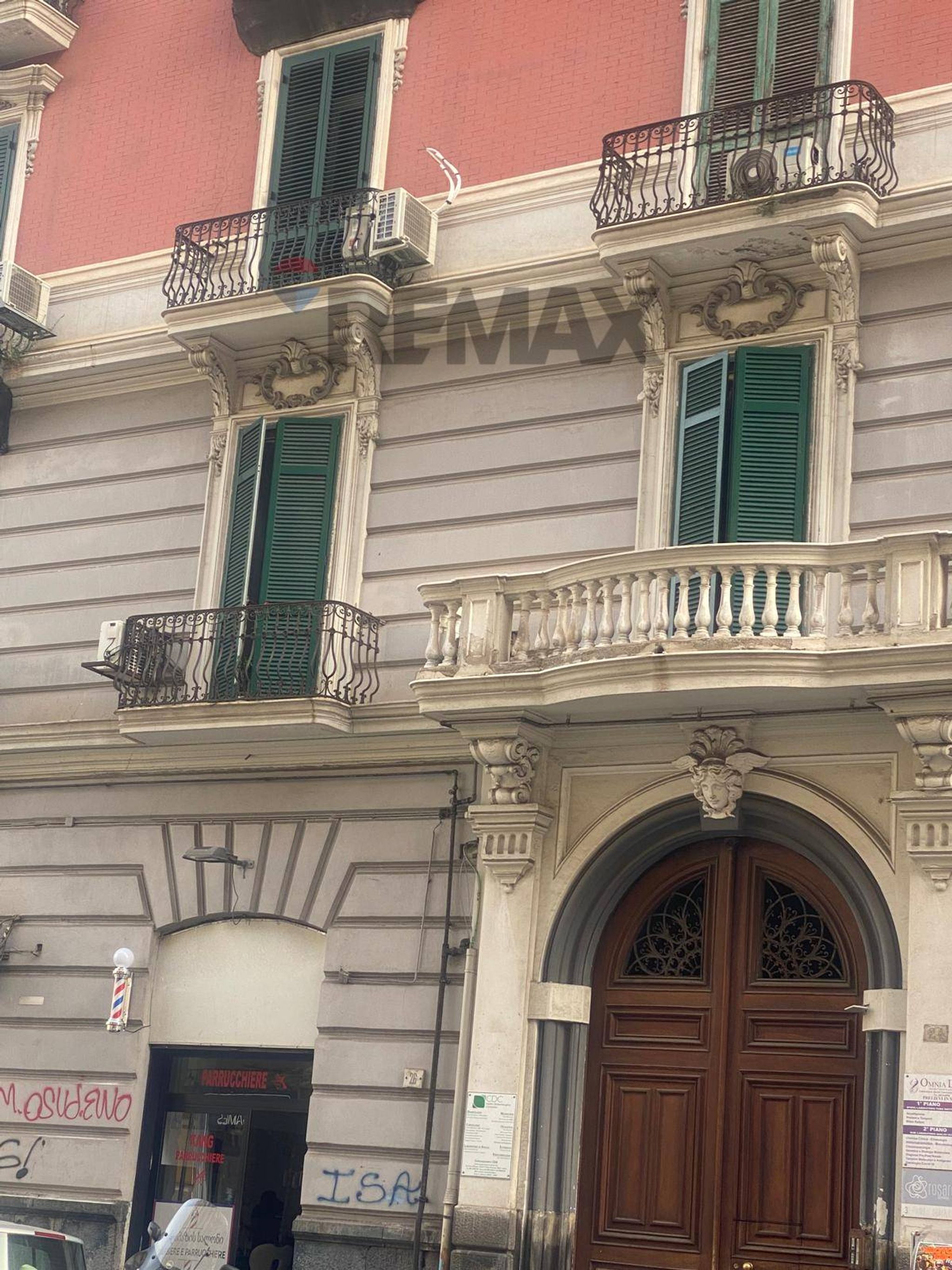 Edificio all'aperto