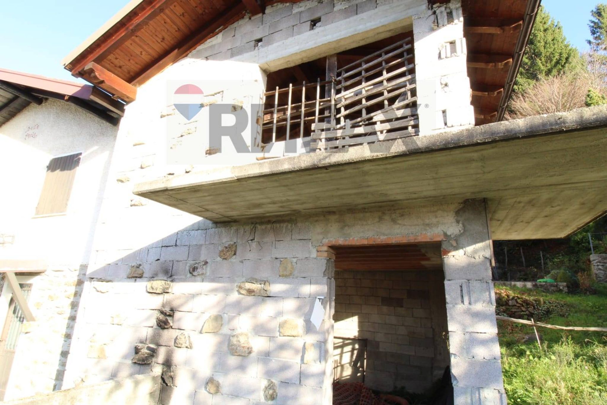 Edificio all'aperto