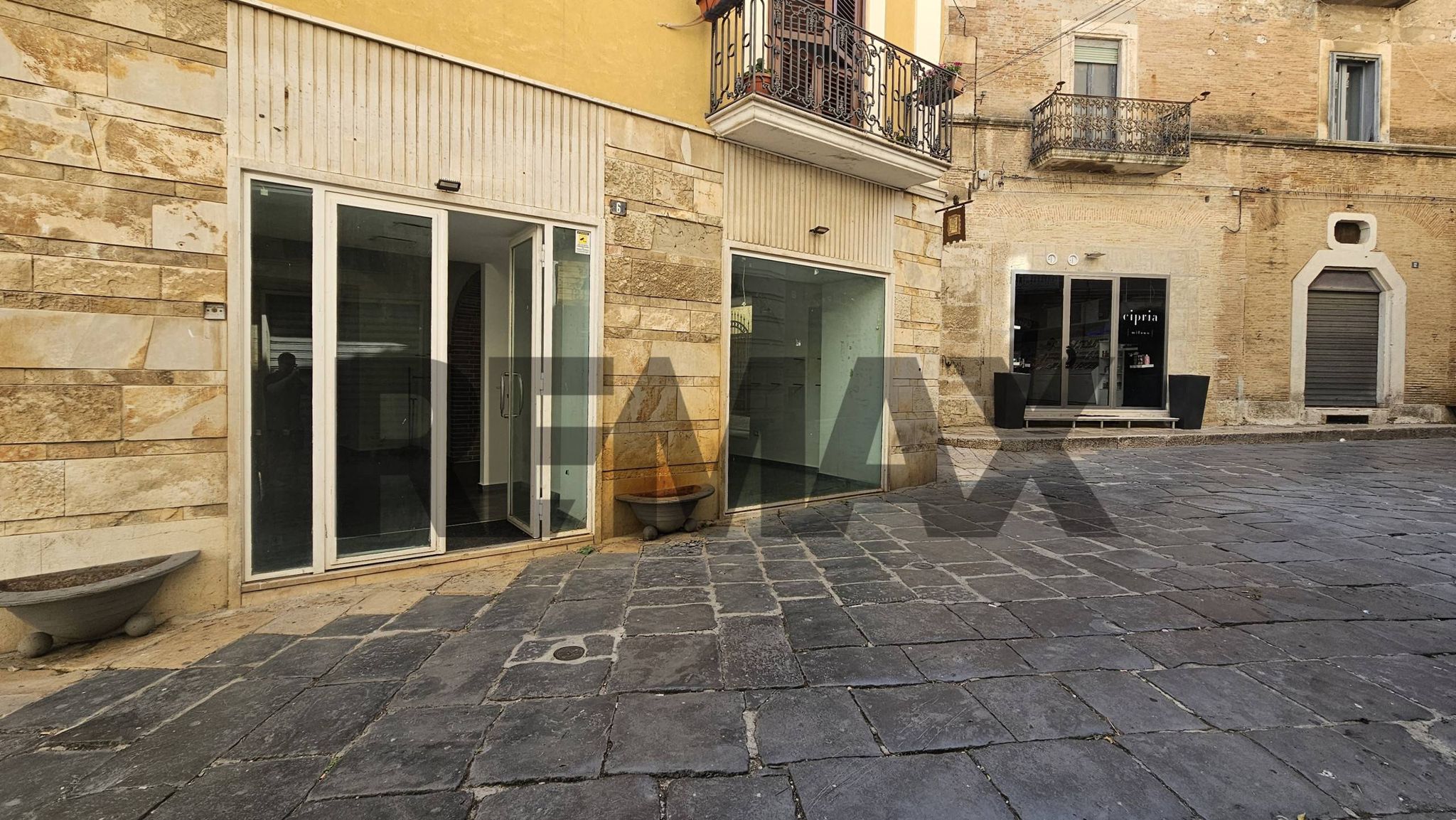 Edificio all'aperto