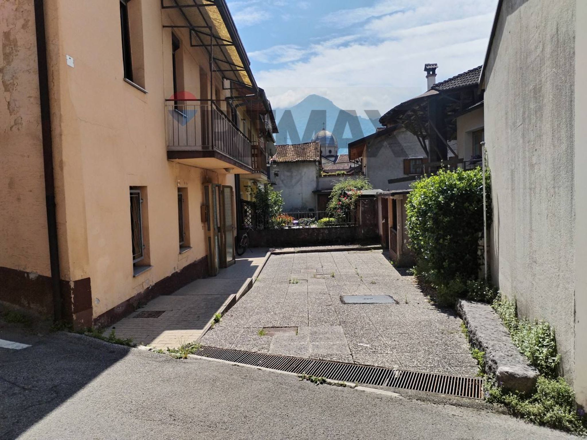 Edificio all'aperto
