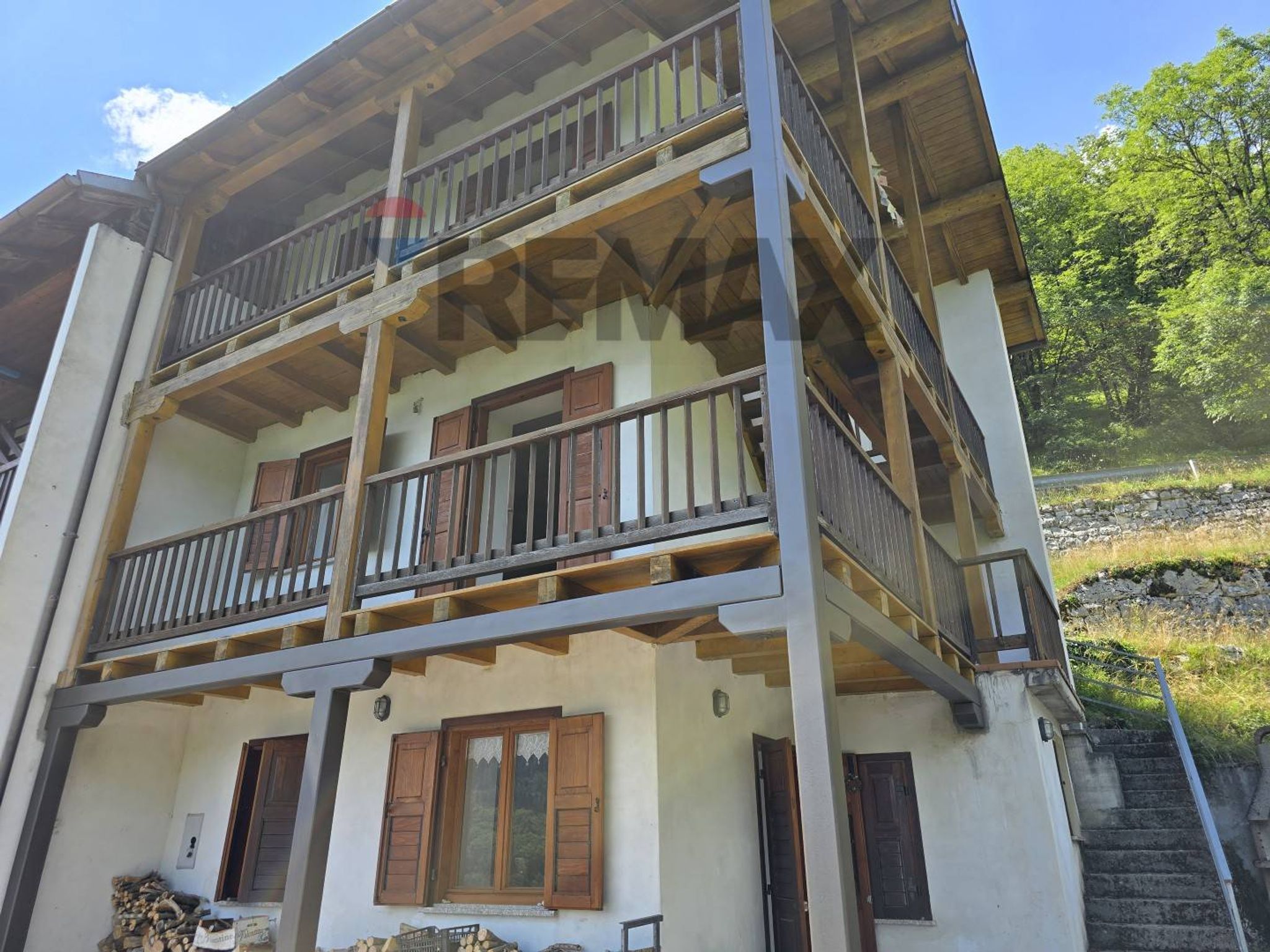 Property in Lamon