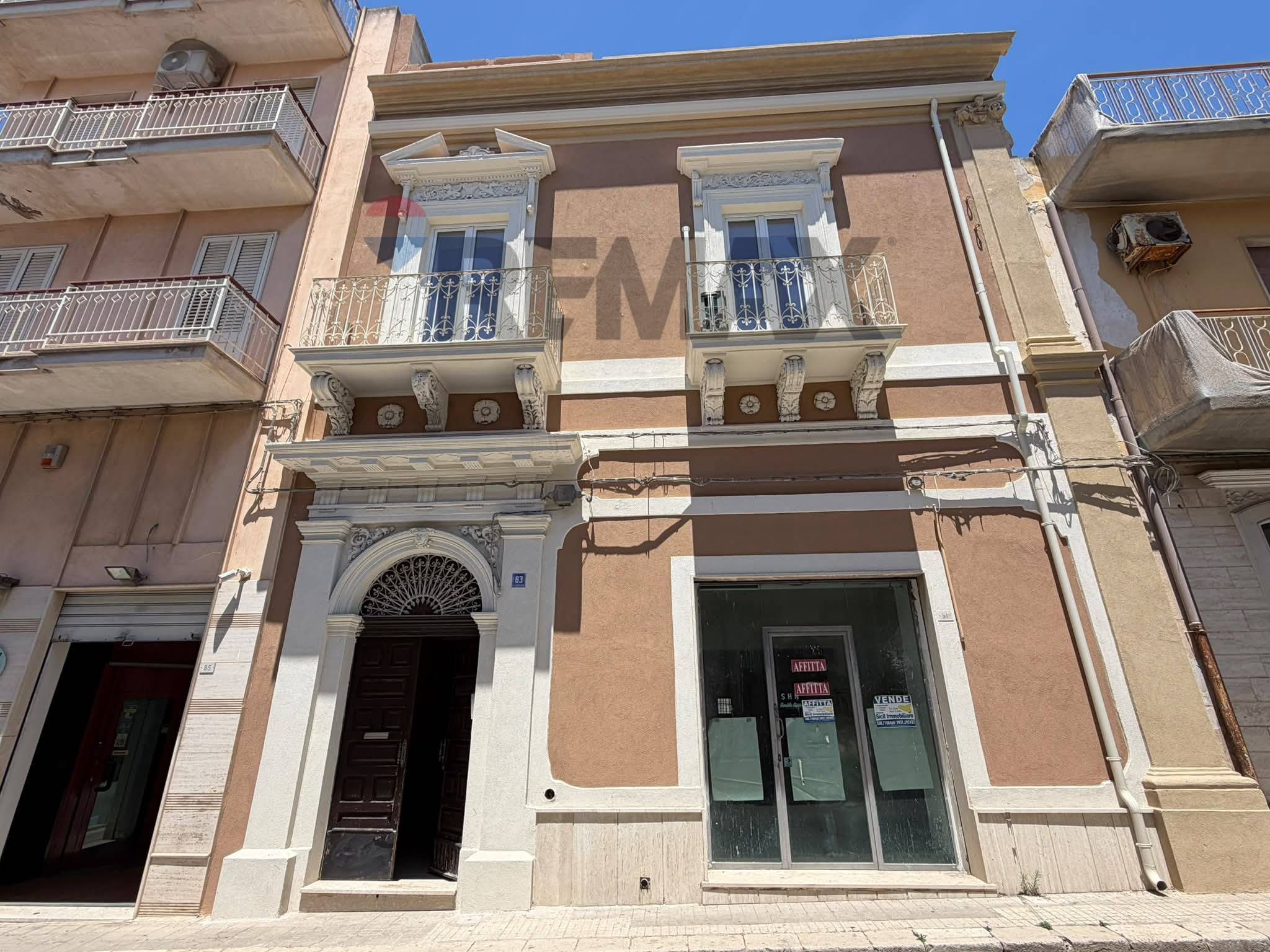 Edificio all'aperto