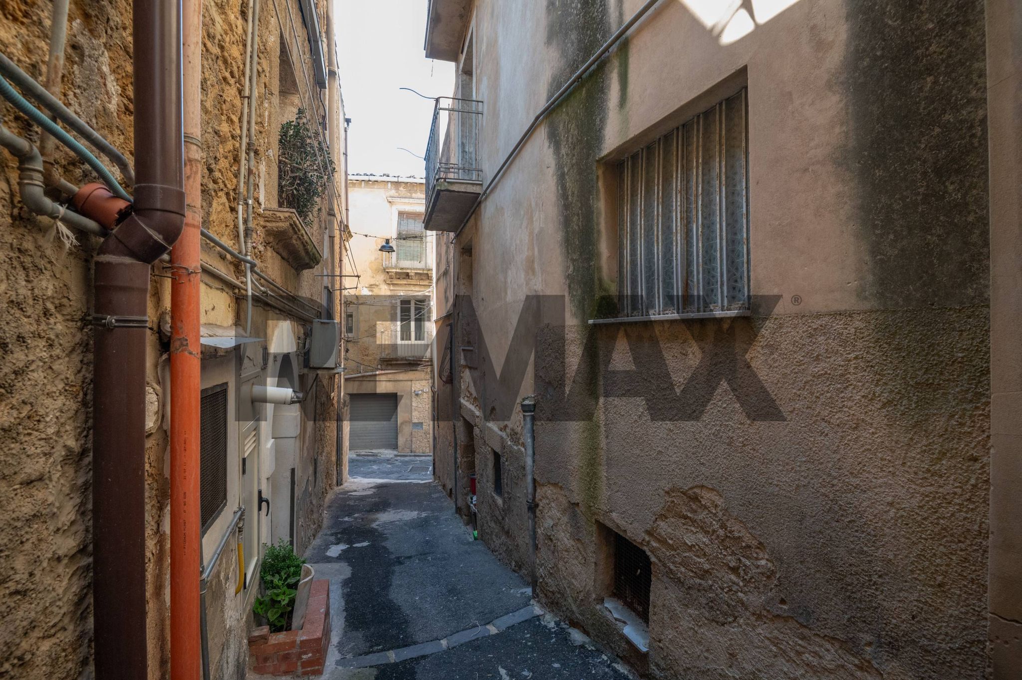 Edificio all'aperto