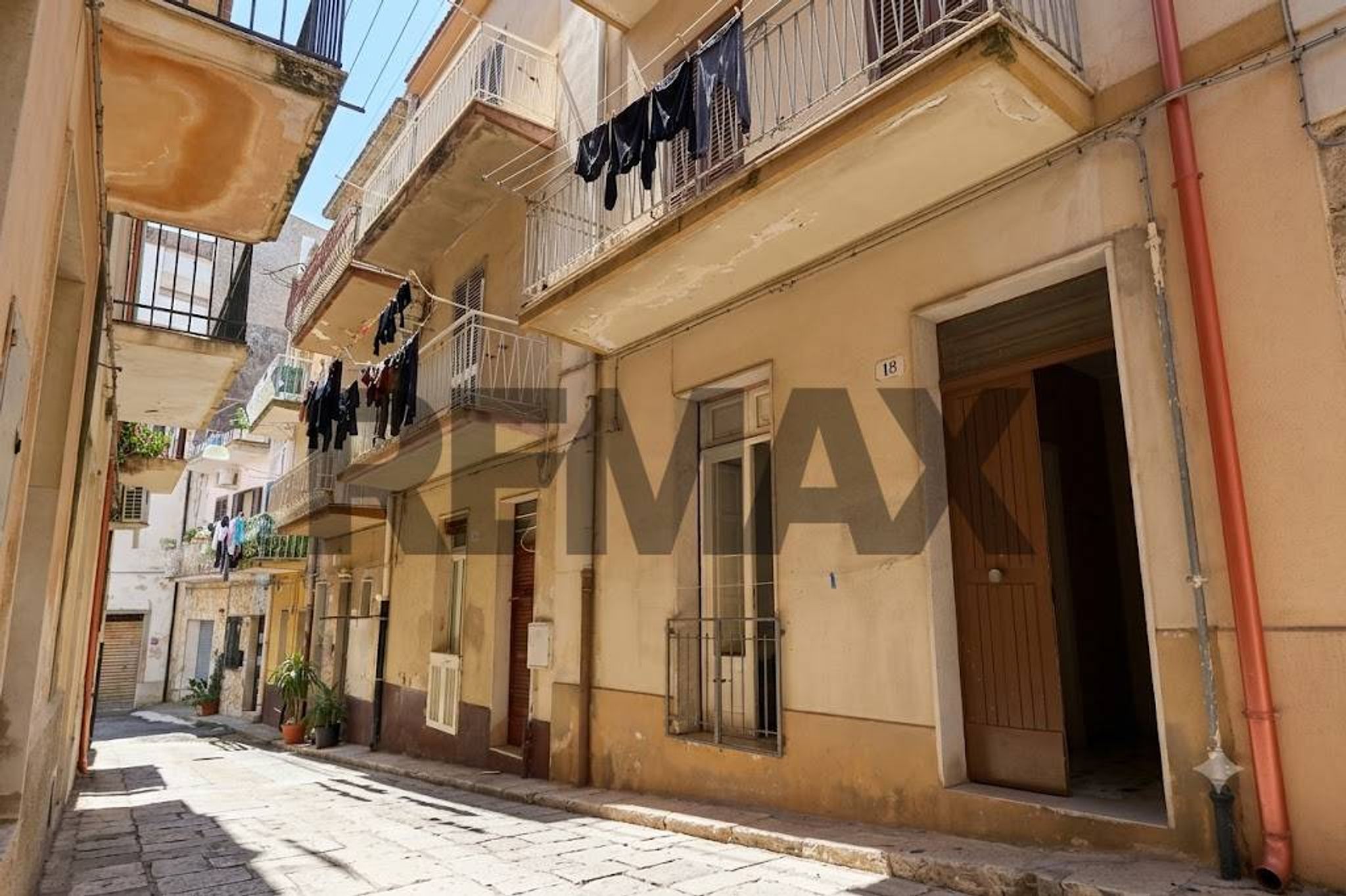 Edificio all'aperto
