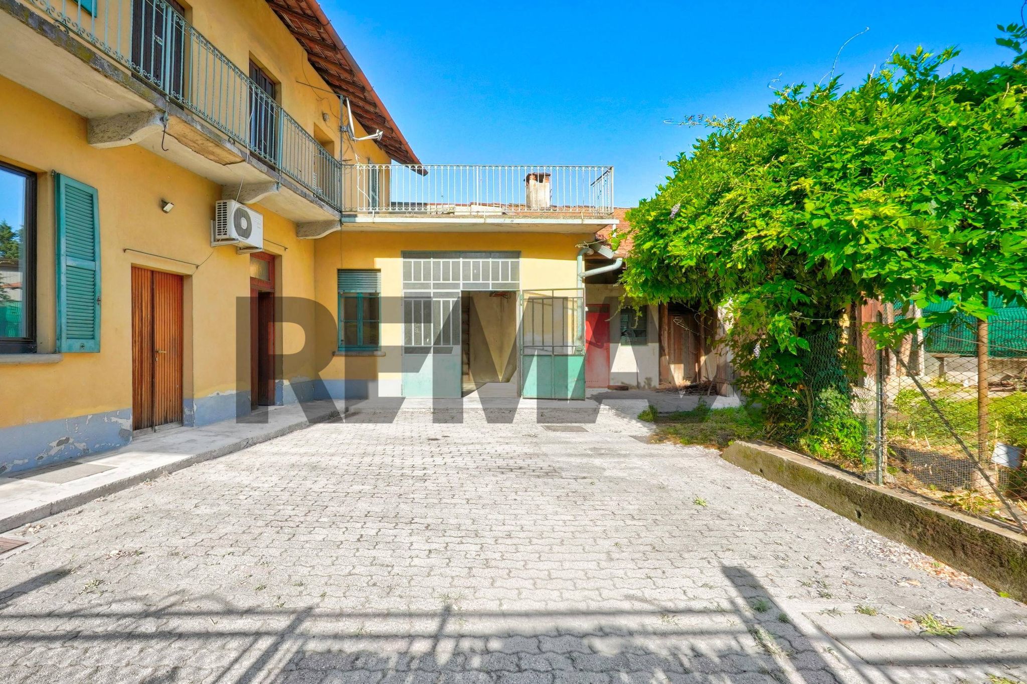 Casa all'aperto
