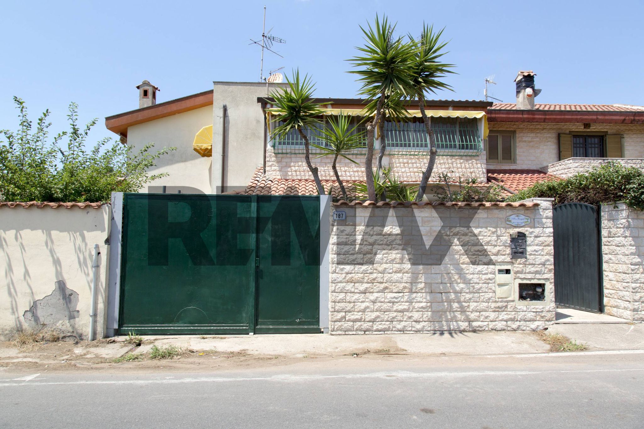 Immobile a Anzio