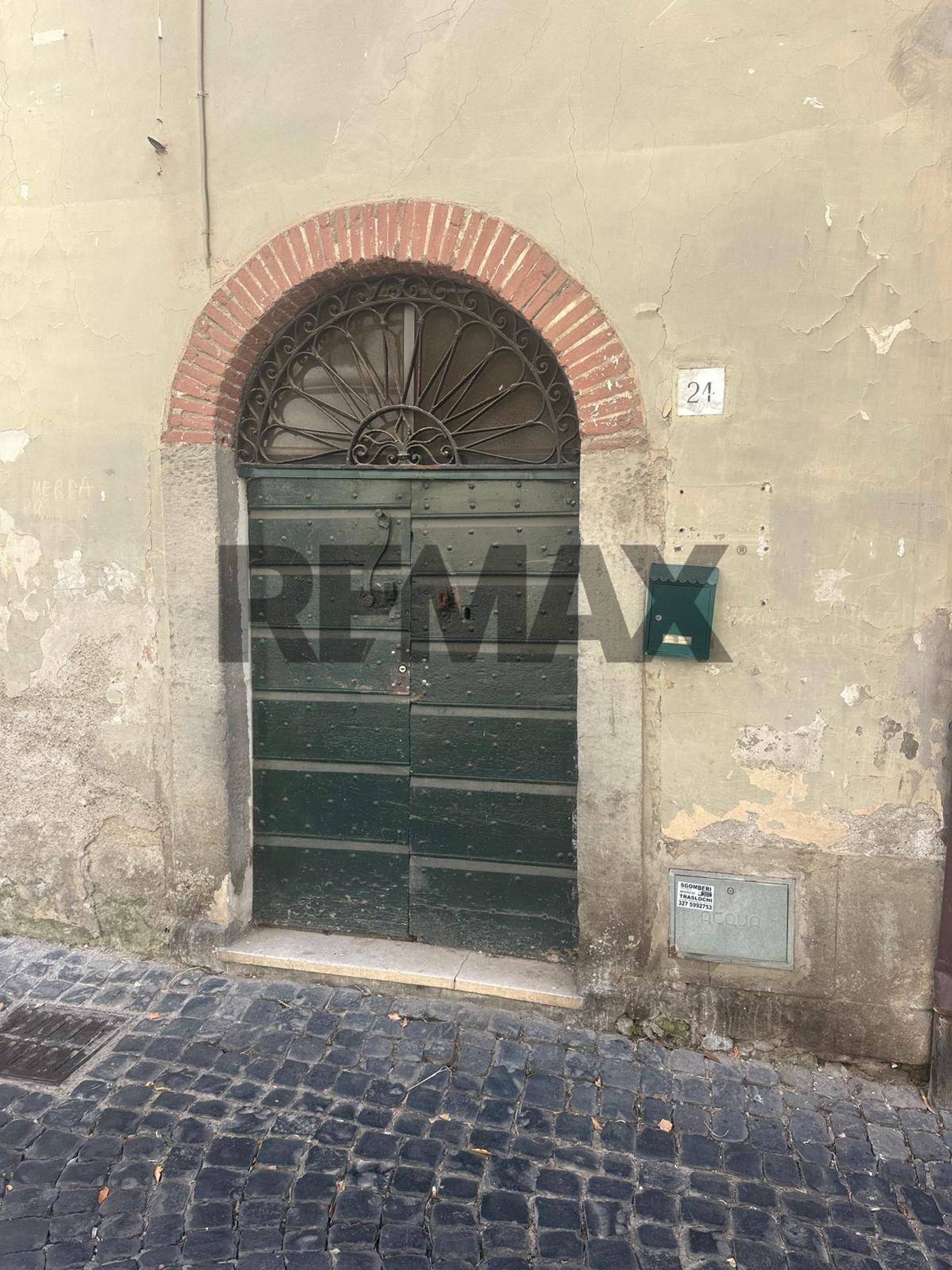 Edificio all'aperto
