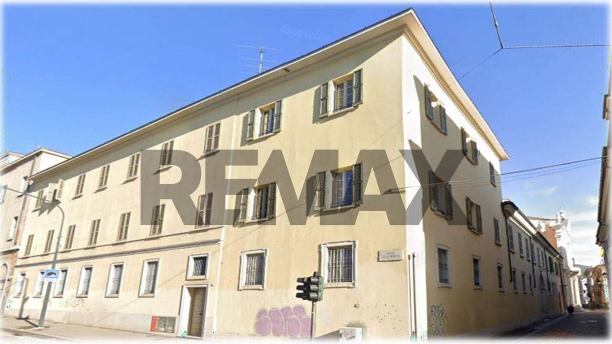 Edificio all'aperto
