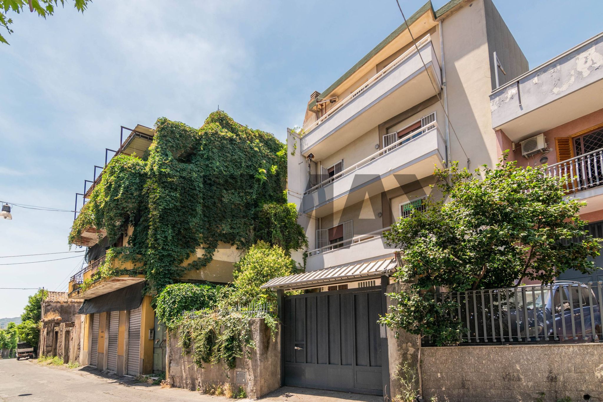 Immobile a Acireale