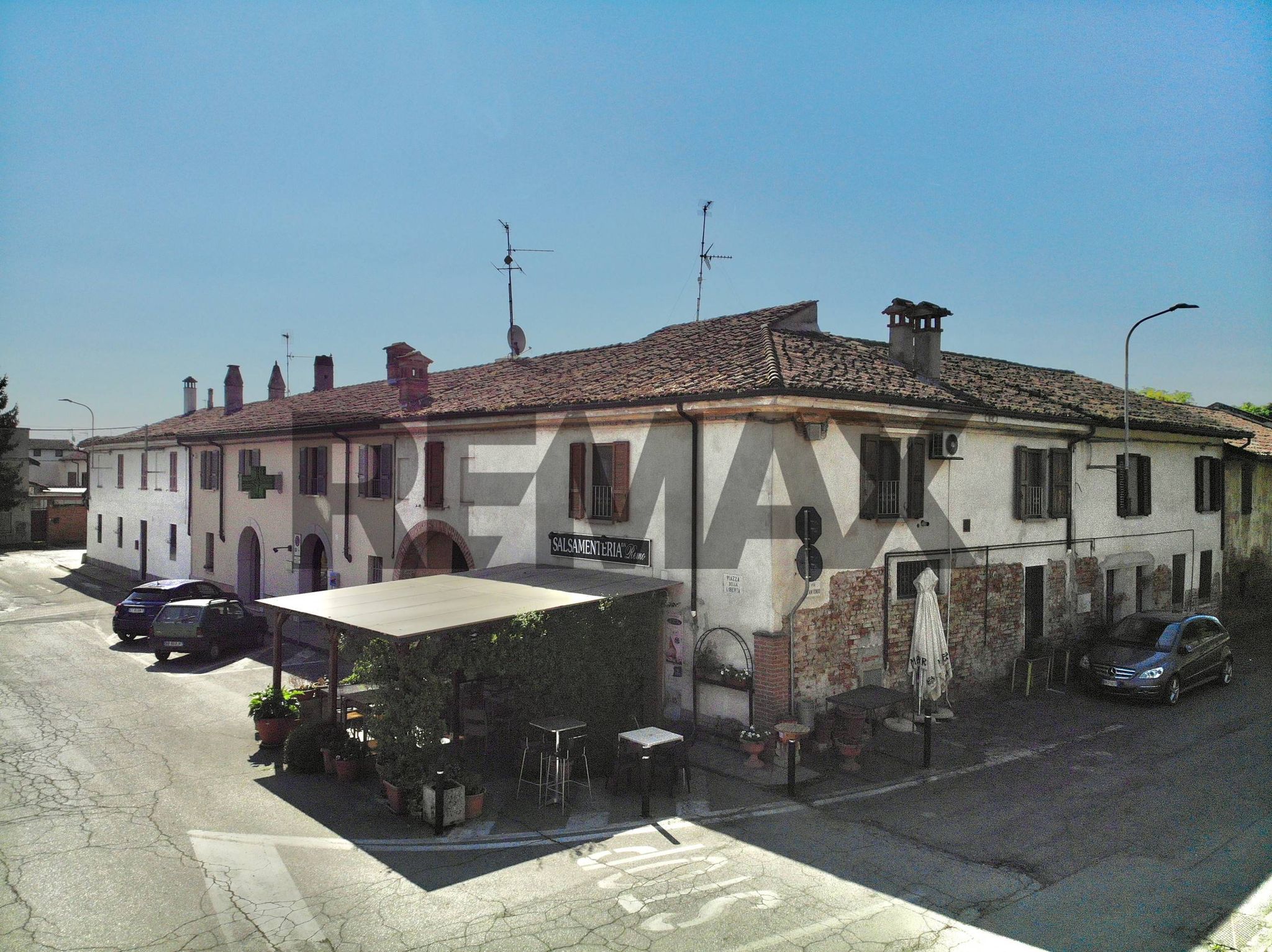 Edificio all'aperto