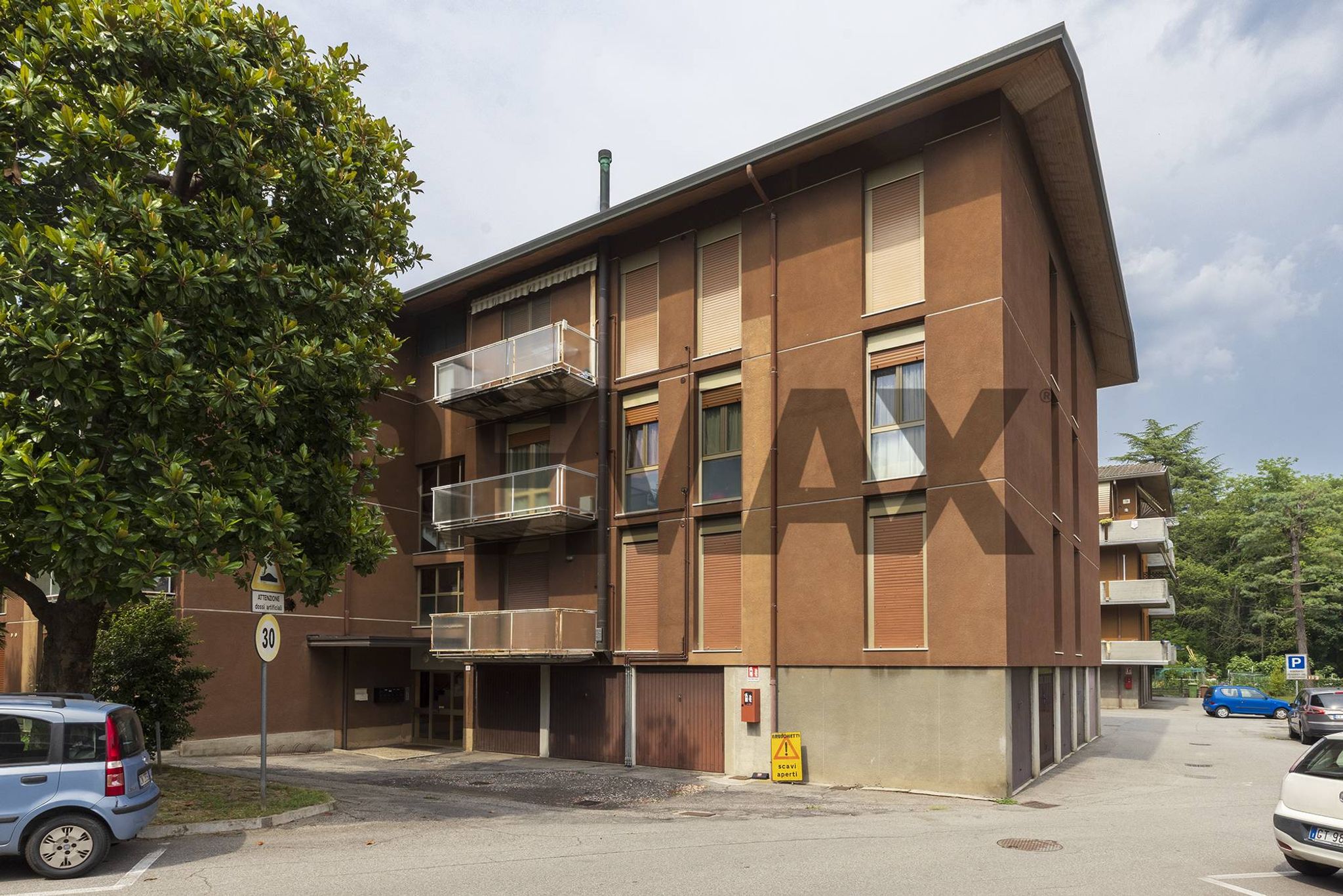 Edificio all'aperto