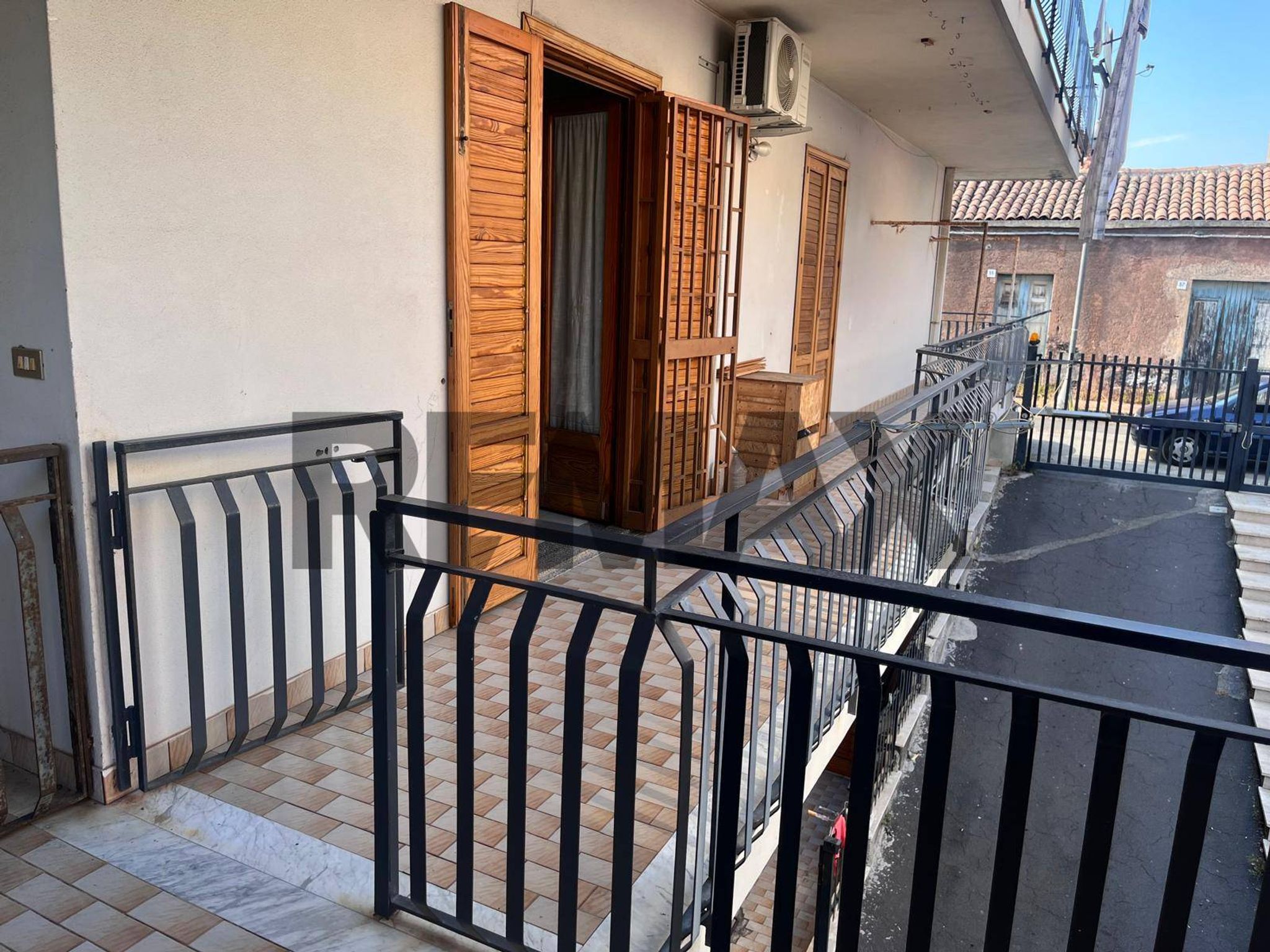 Immobile a Acireale
