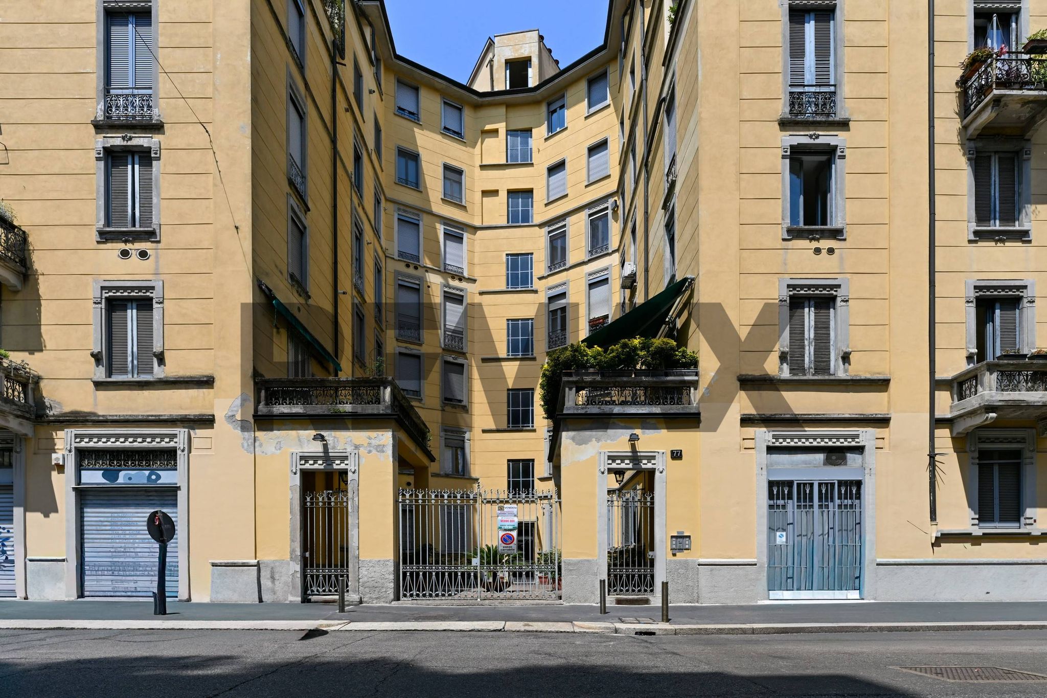 Edificio all'aperto