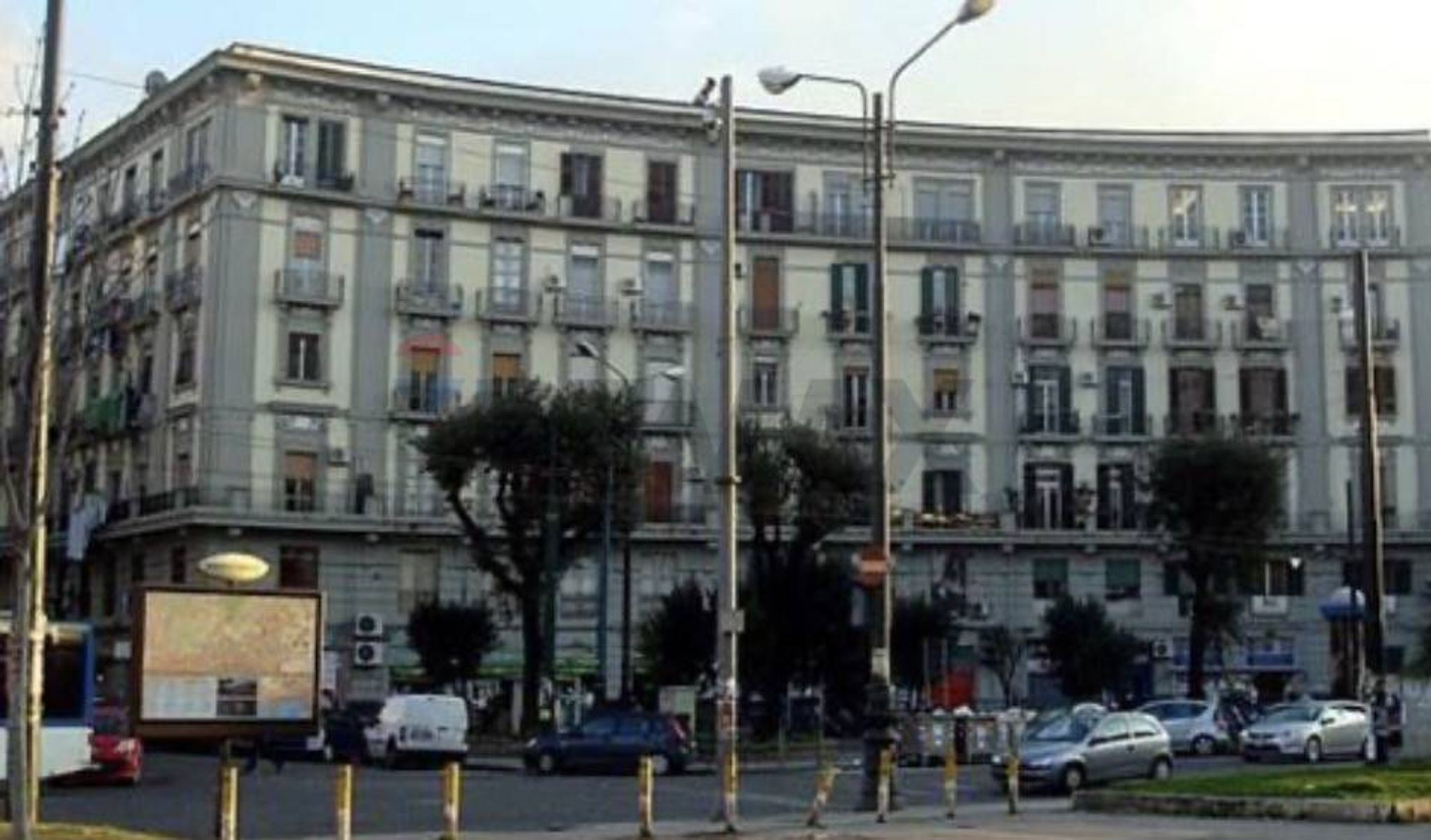 Edificio all'aperto