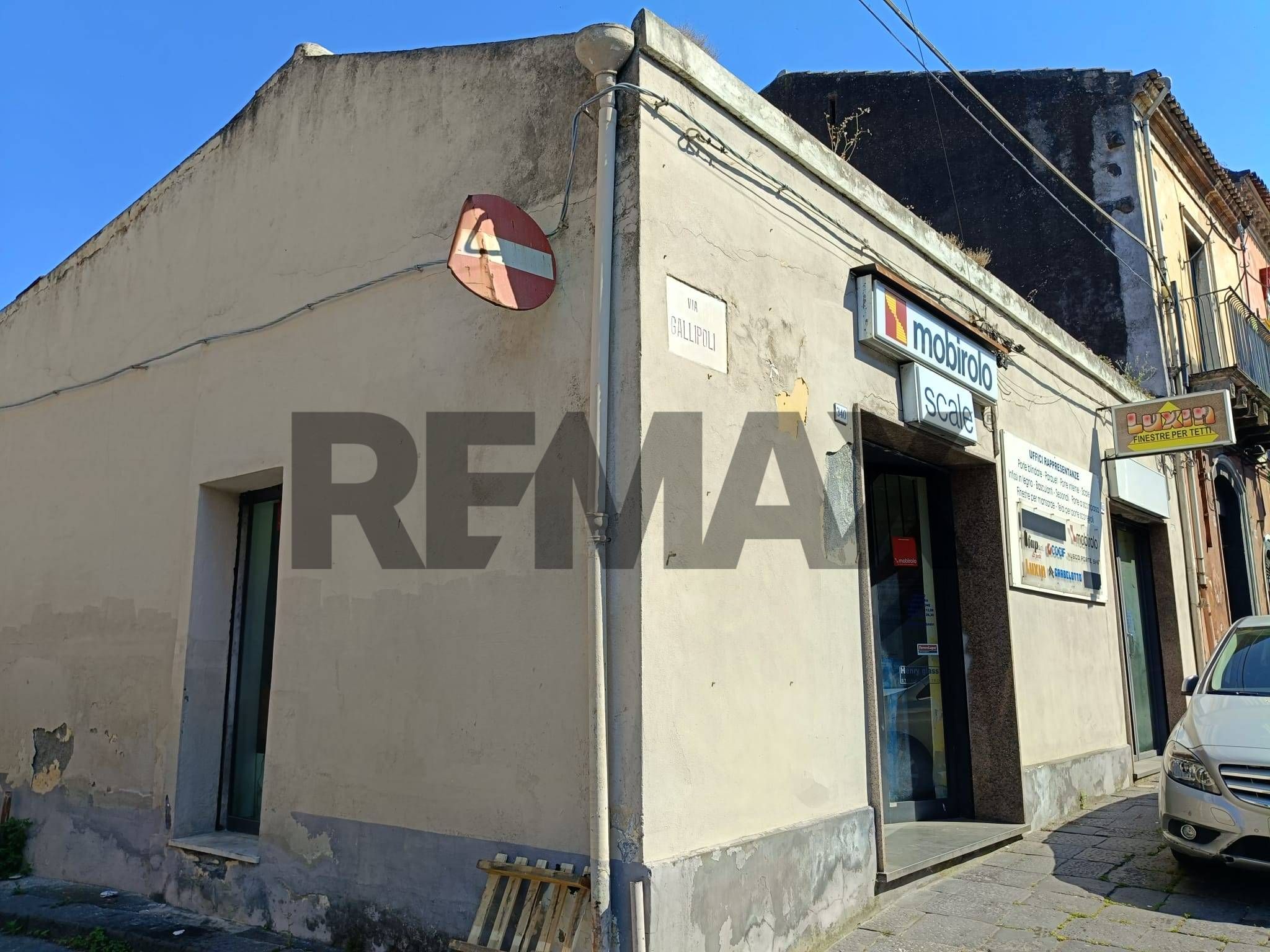 Edificio all'aperto