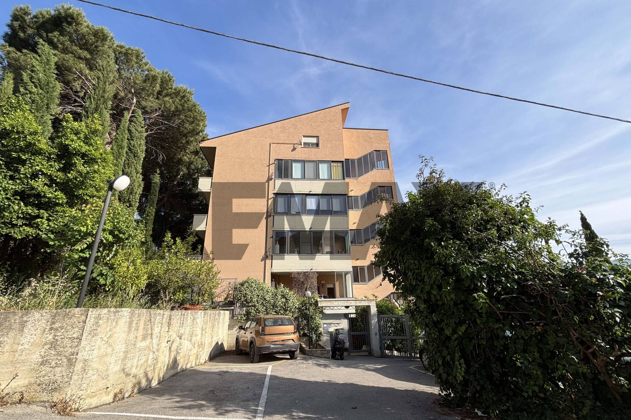 Edificio all'aperto