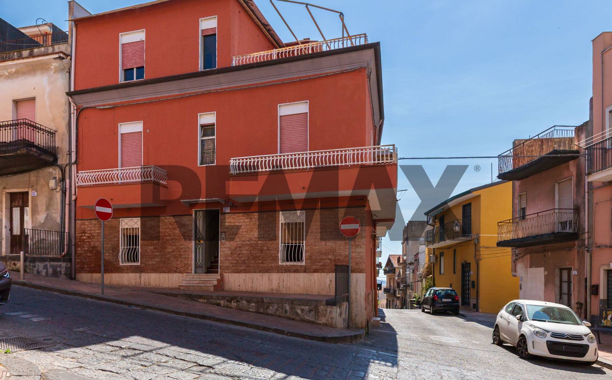Edificio all'aperto