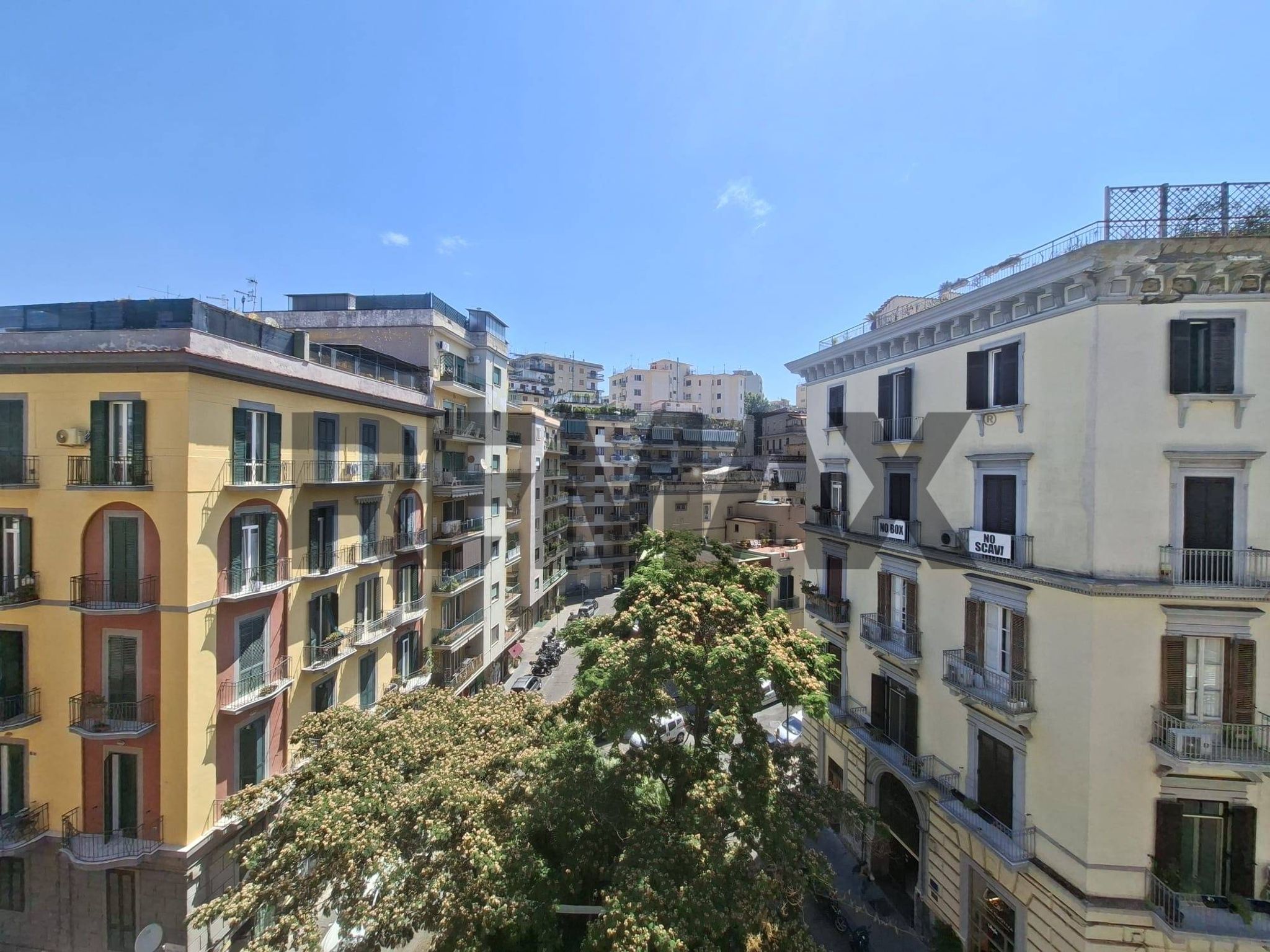 Edificio all'aperto