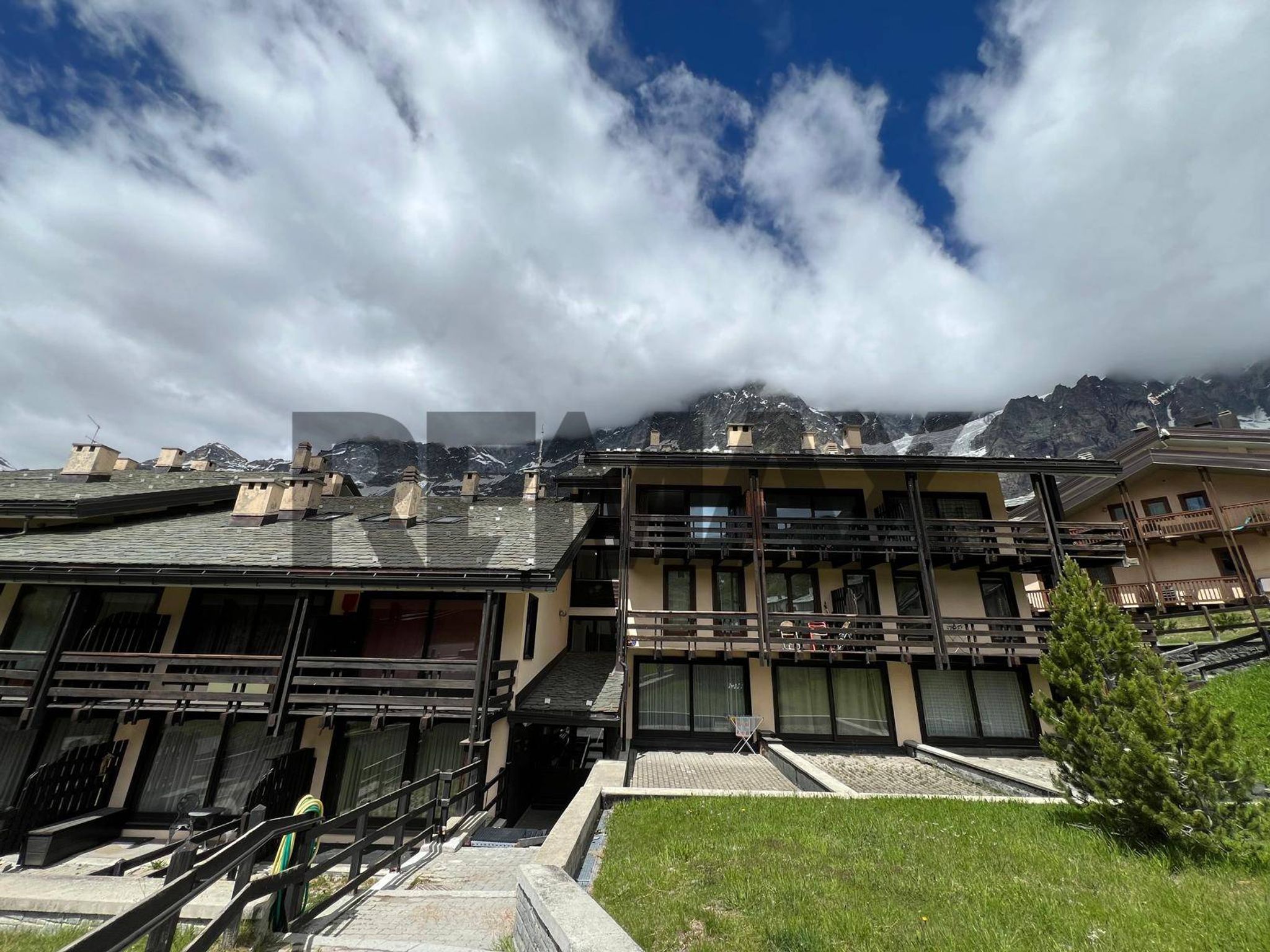 Edificio all'aperto