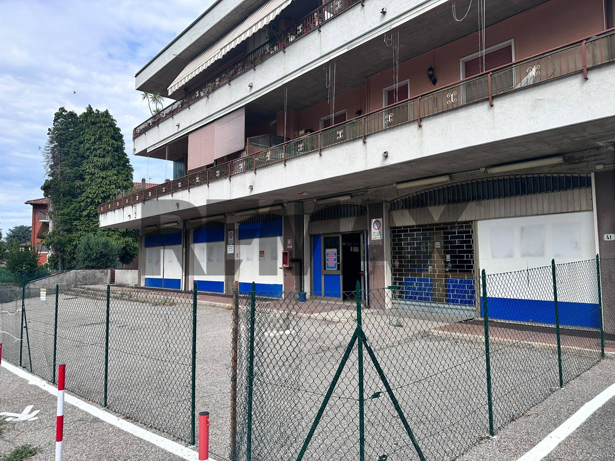 Edificio all'aperto