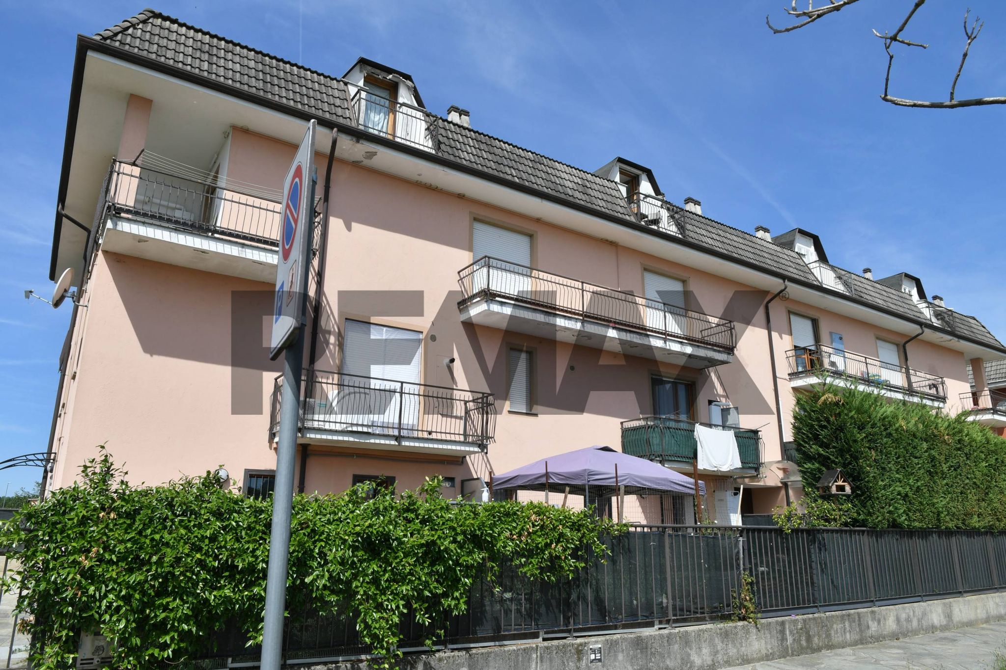Edificio all'aperto