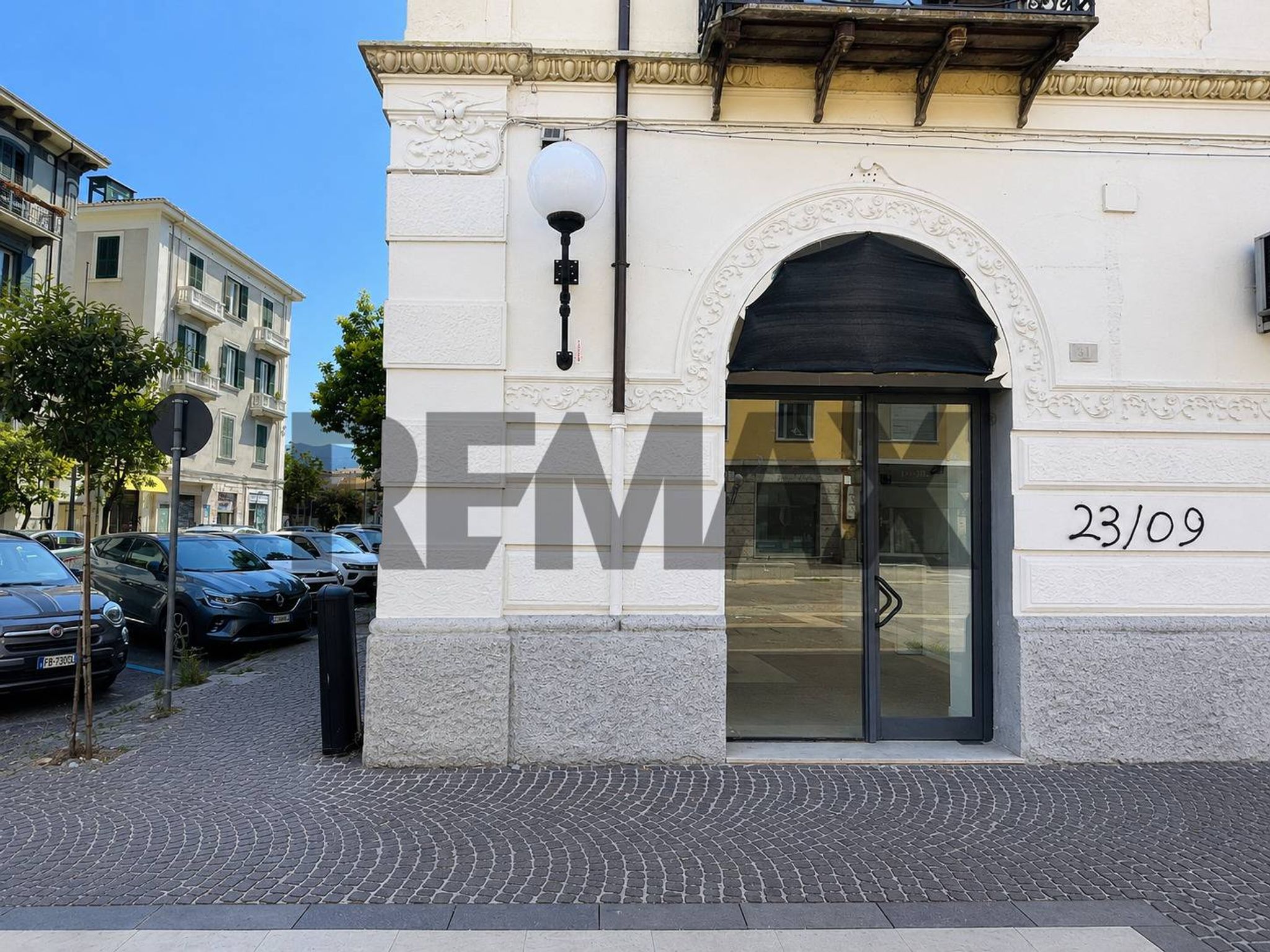 Edificio all'aperto
