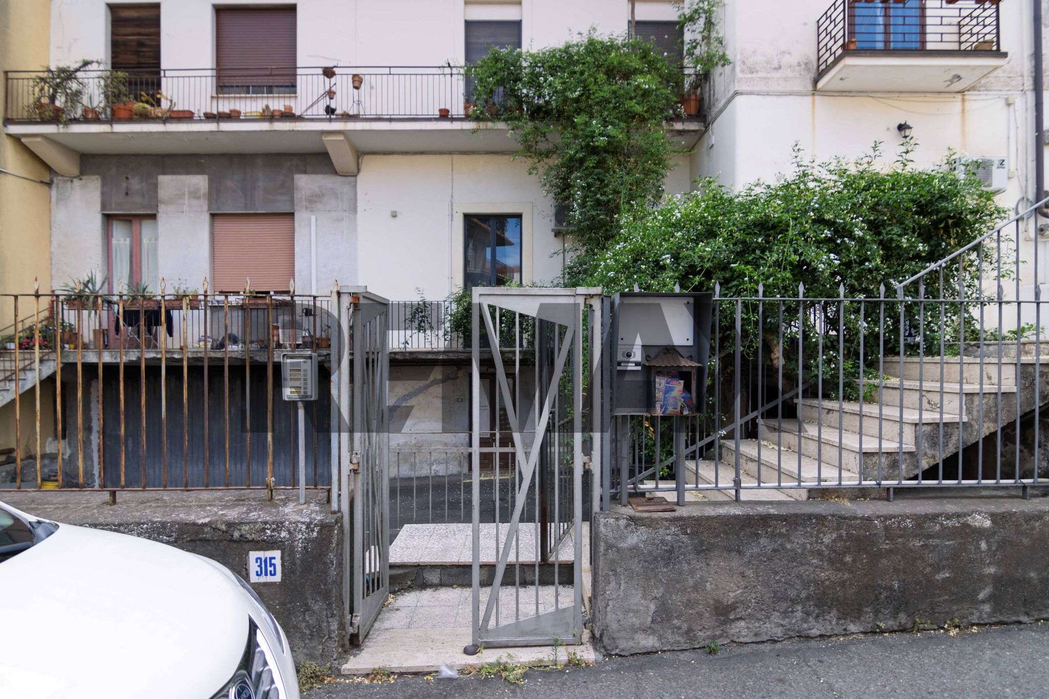Edificio all'aperto