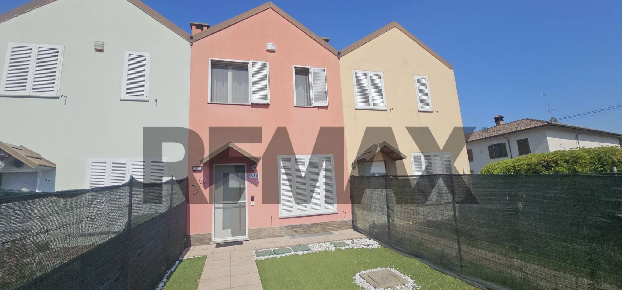 Property in Dorno
