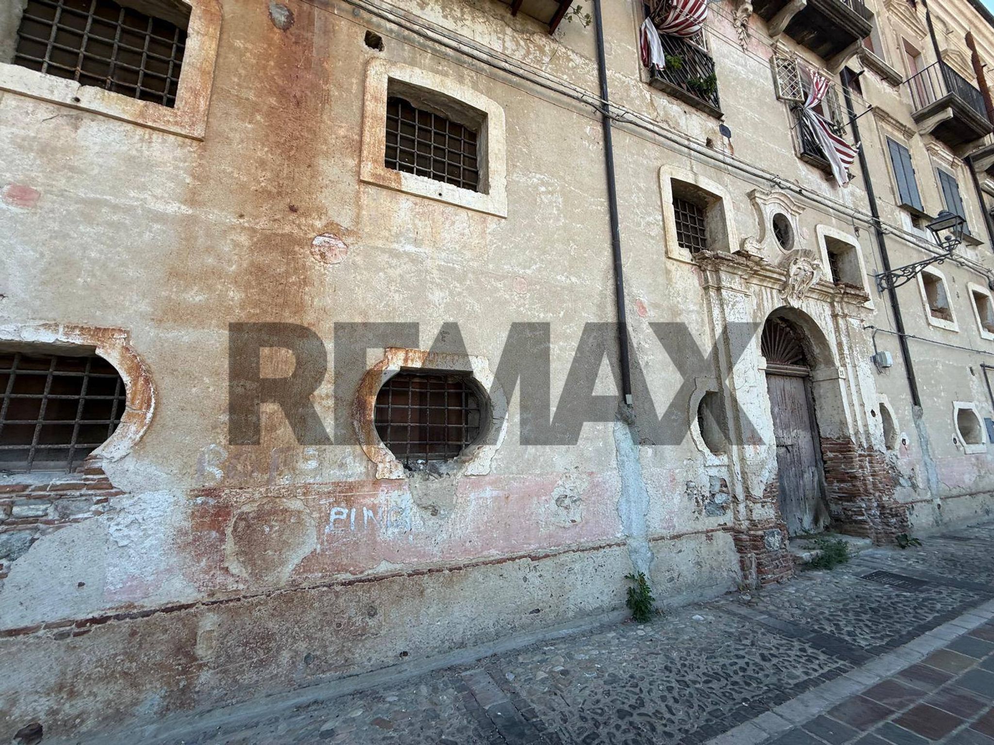 Edificio all'aperto