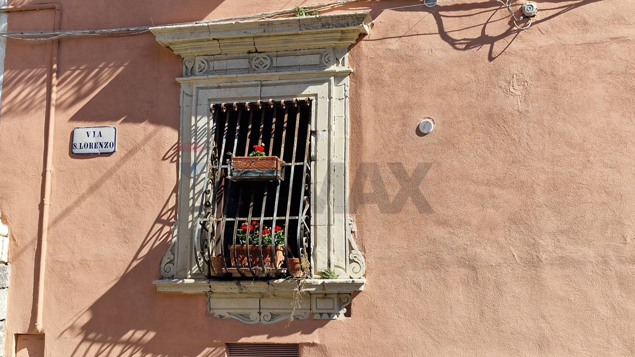 Edificio all'aperto
