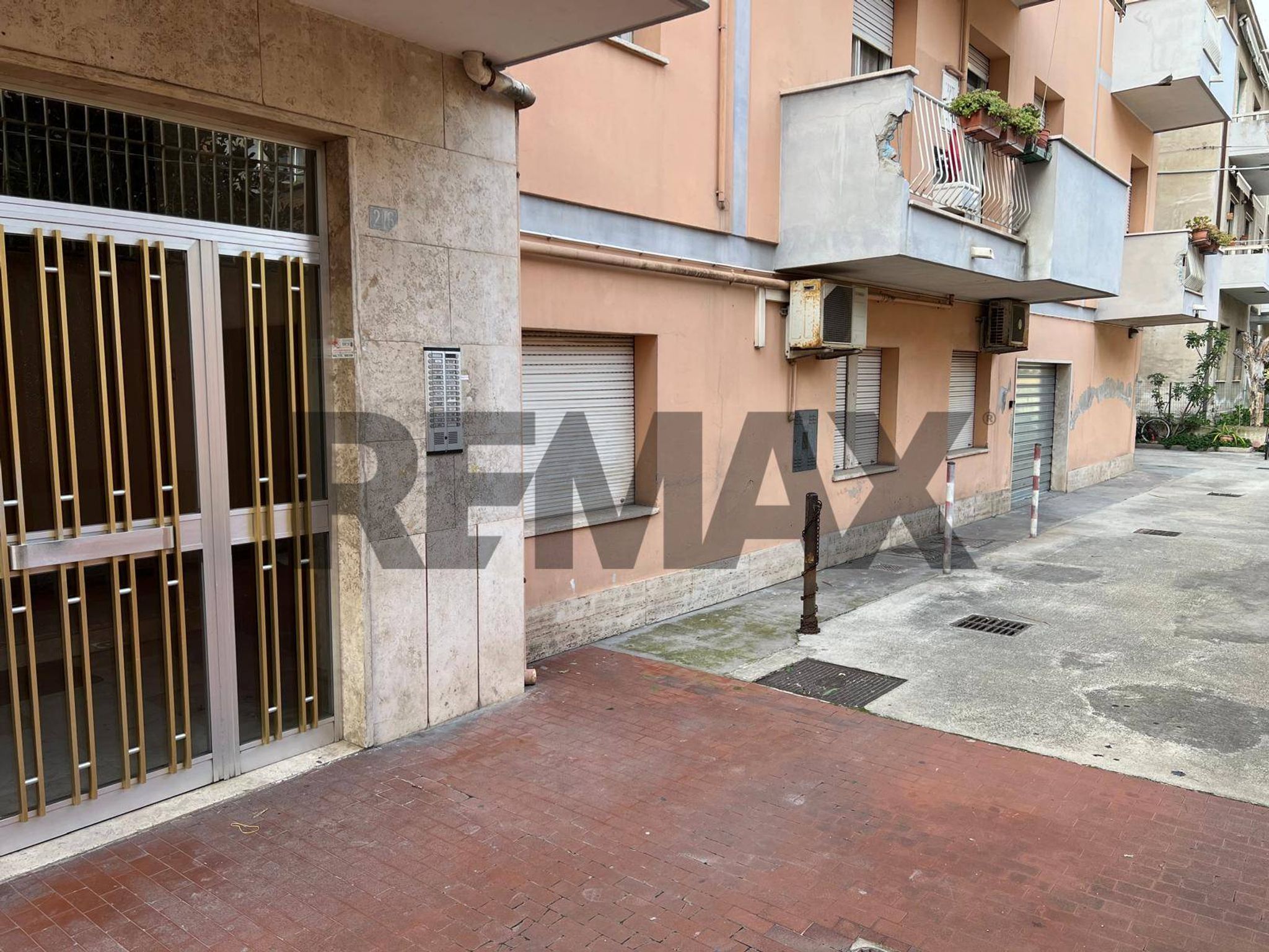 Edificio all'aperto