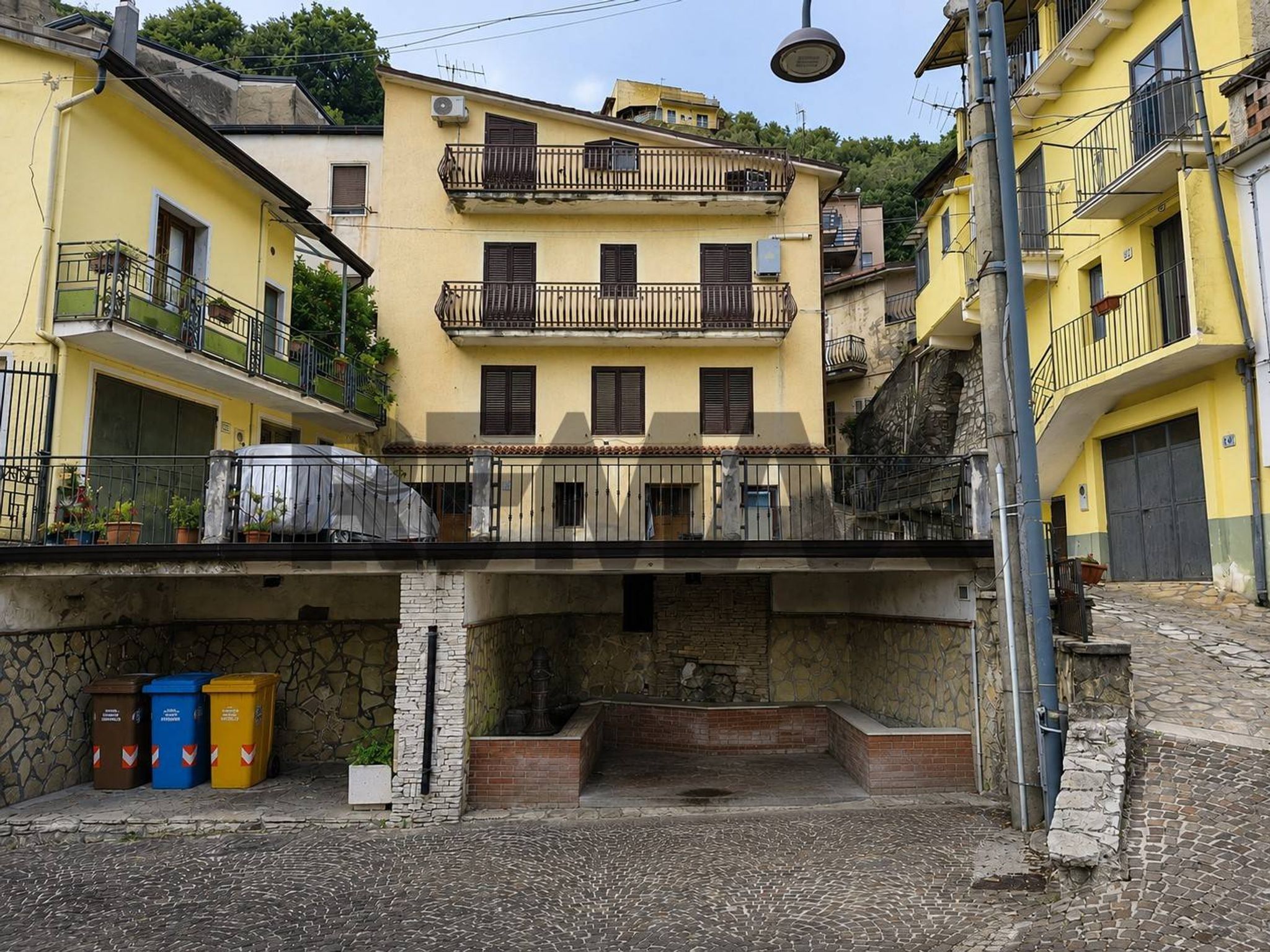 Edificio all'aperto