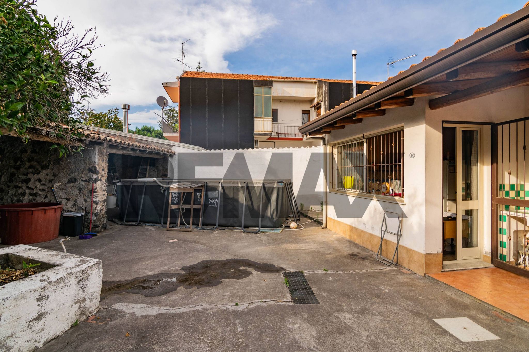 Casa all'aperto