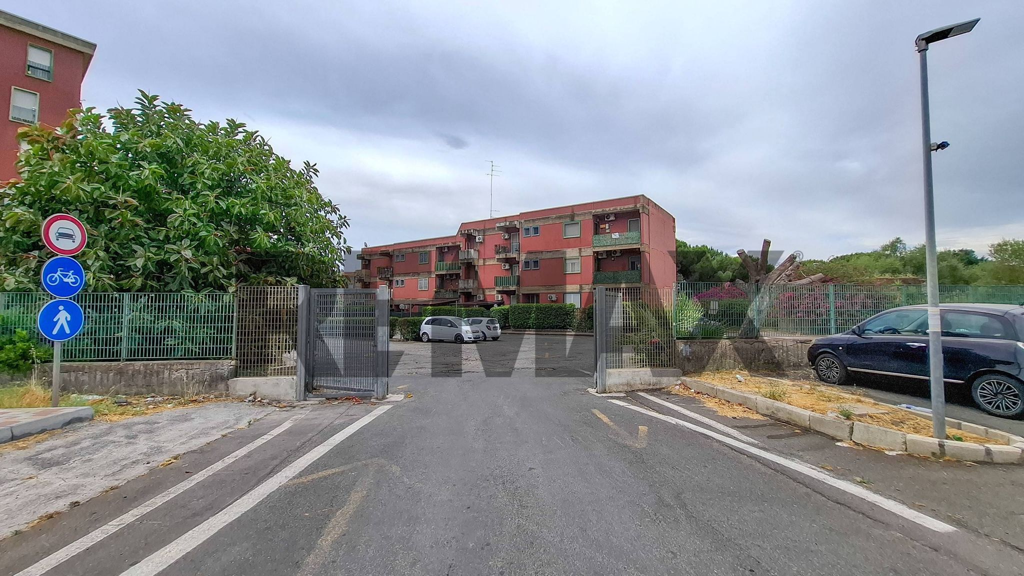 Edificio all'aperto
