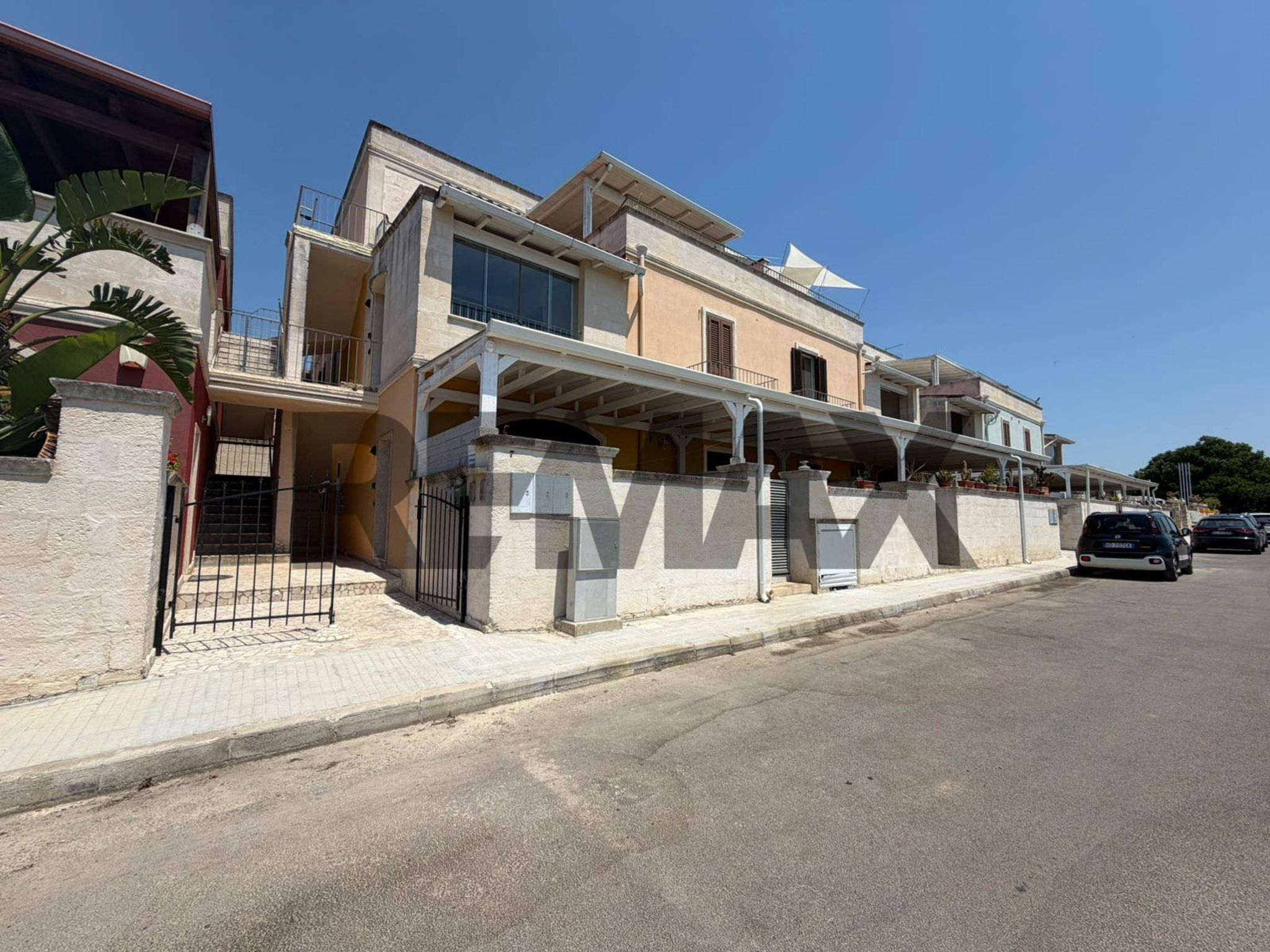 Edificio all'aperto