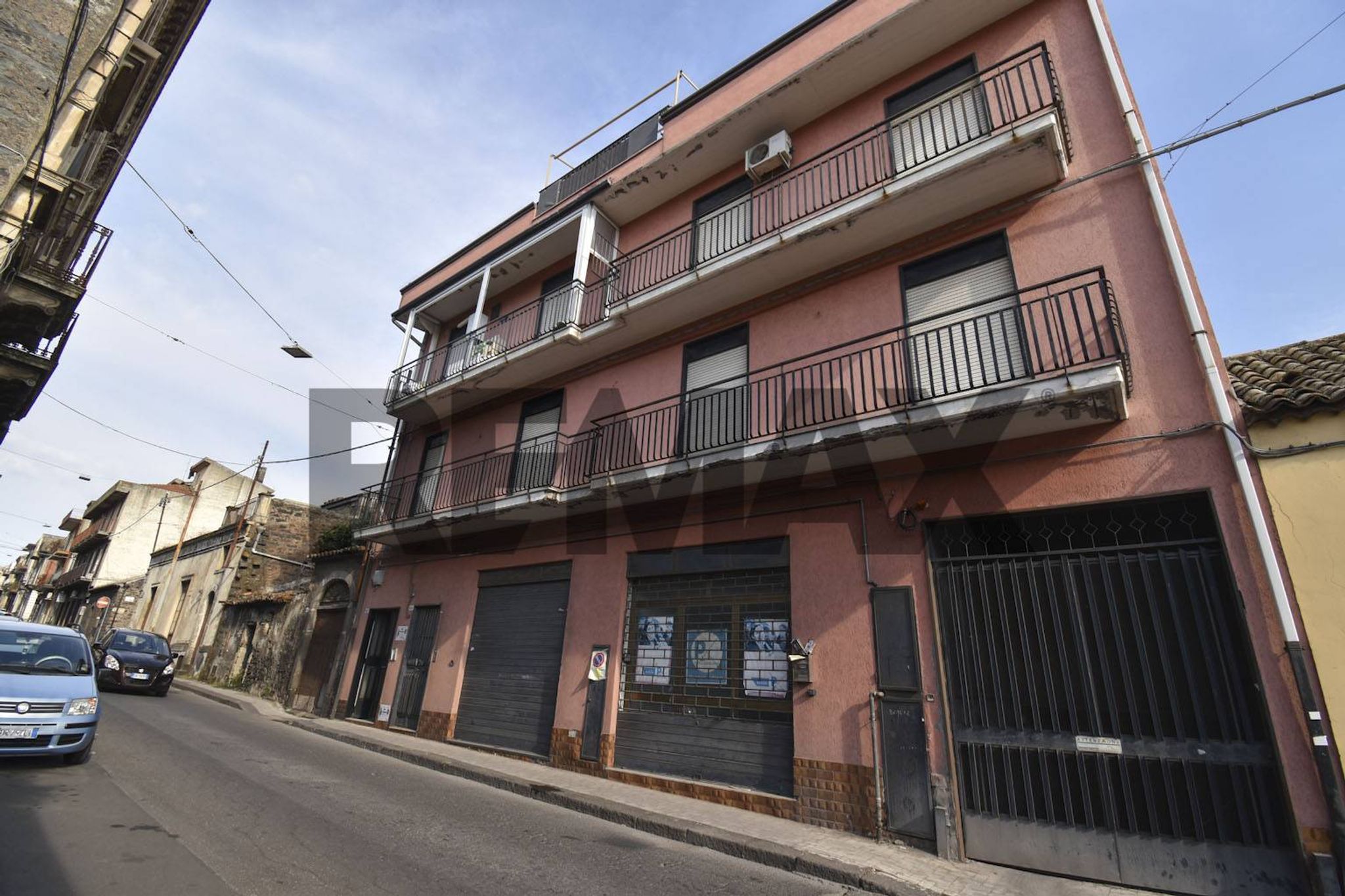 Edificio all'aperto