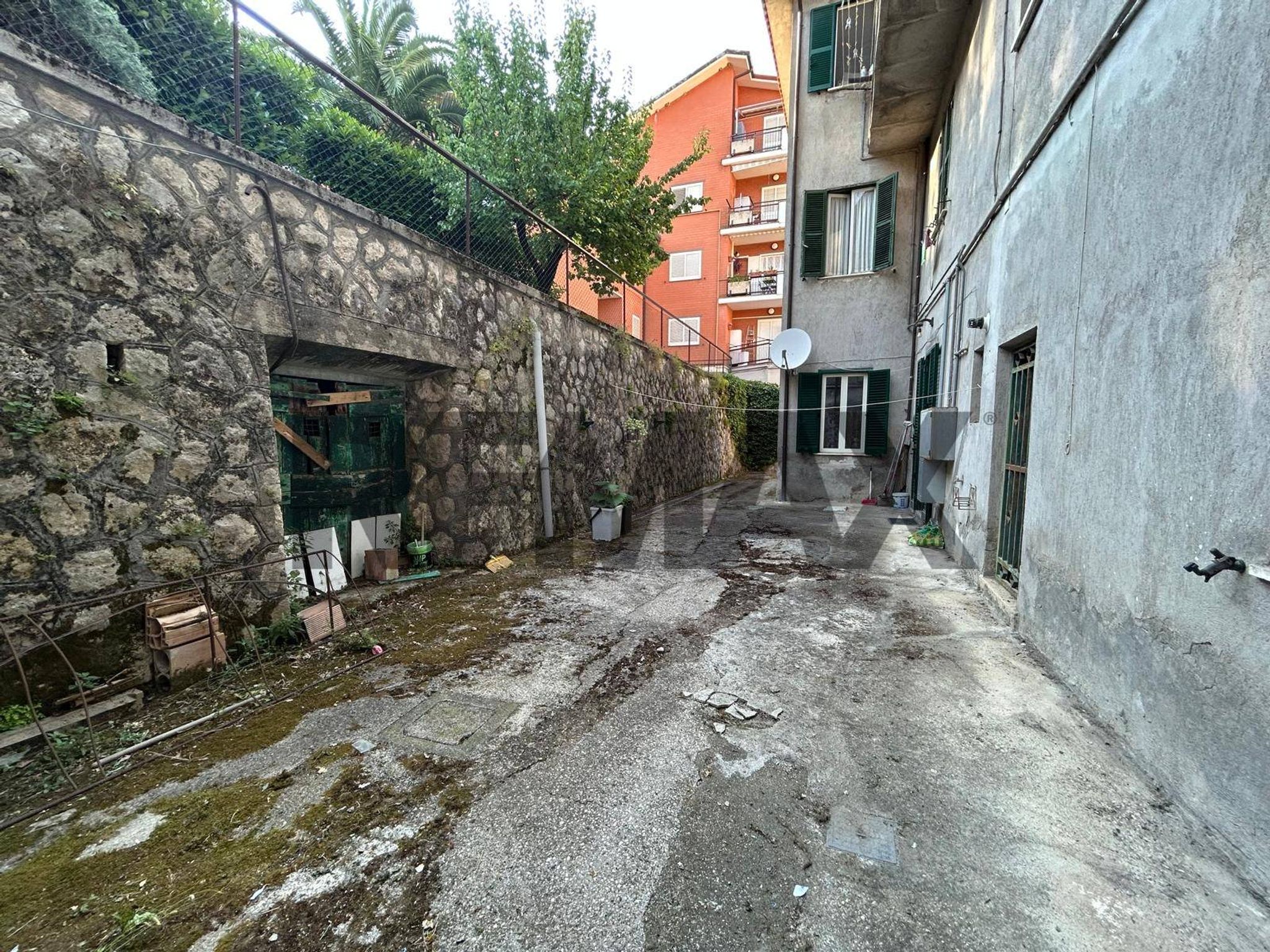 Edificio all'aperto