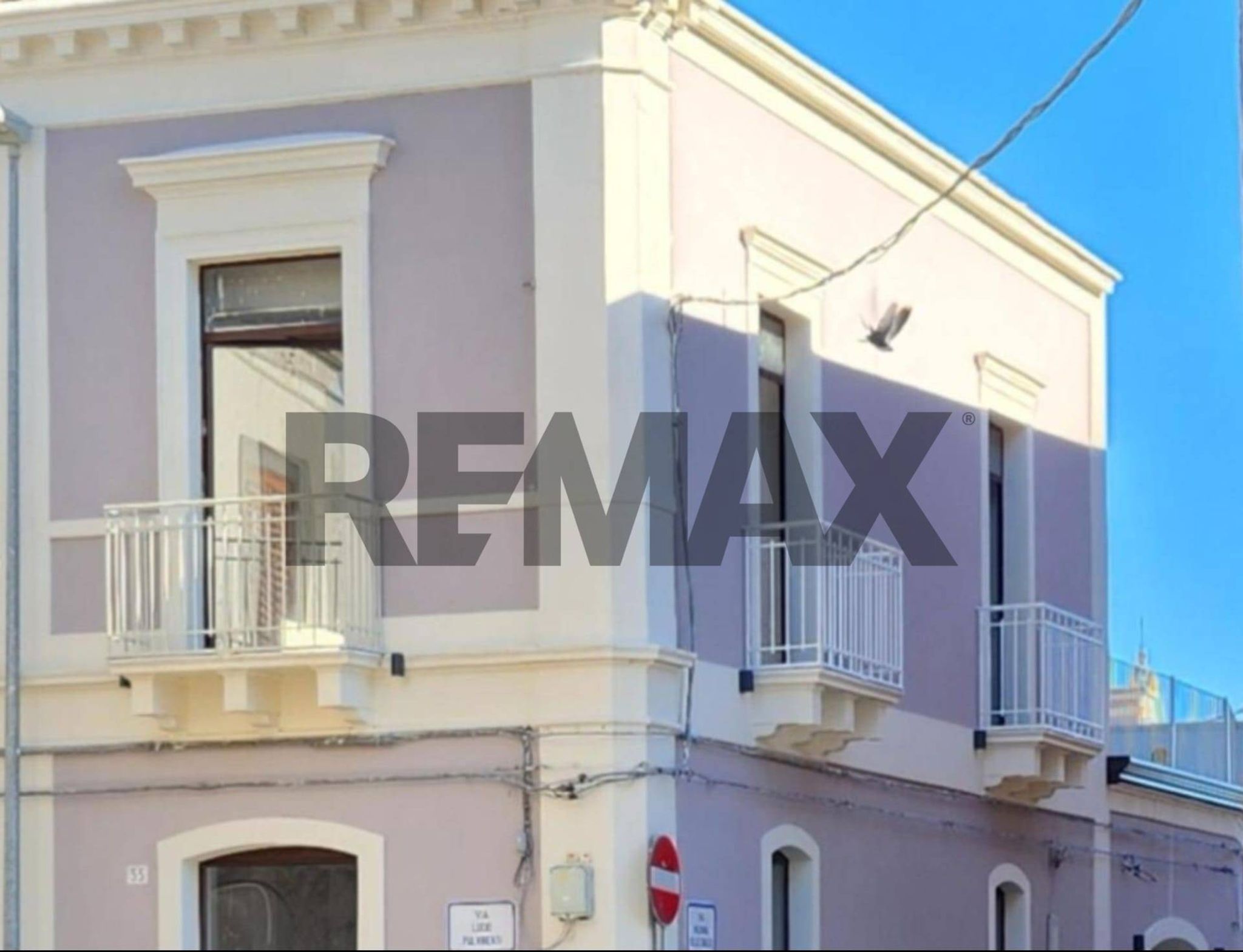 Edificio all'aperto