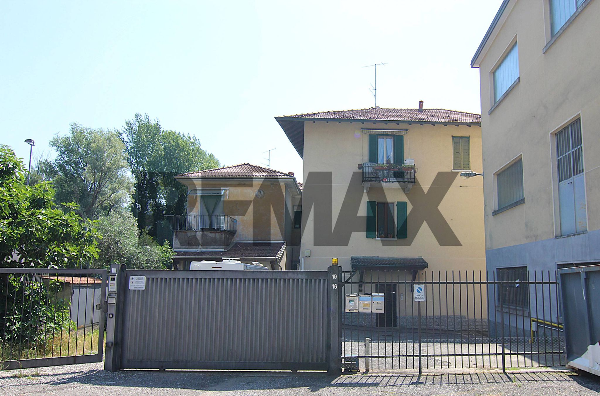 Edificio all'aperto