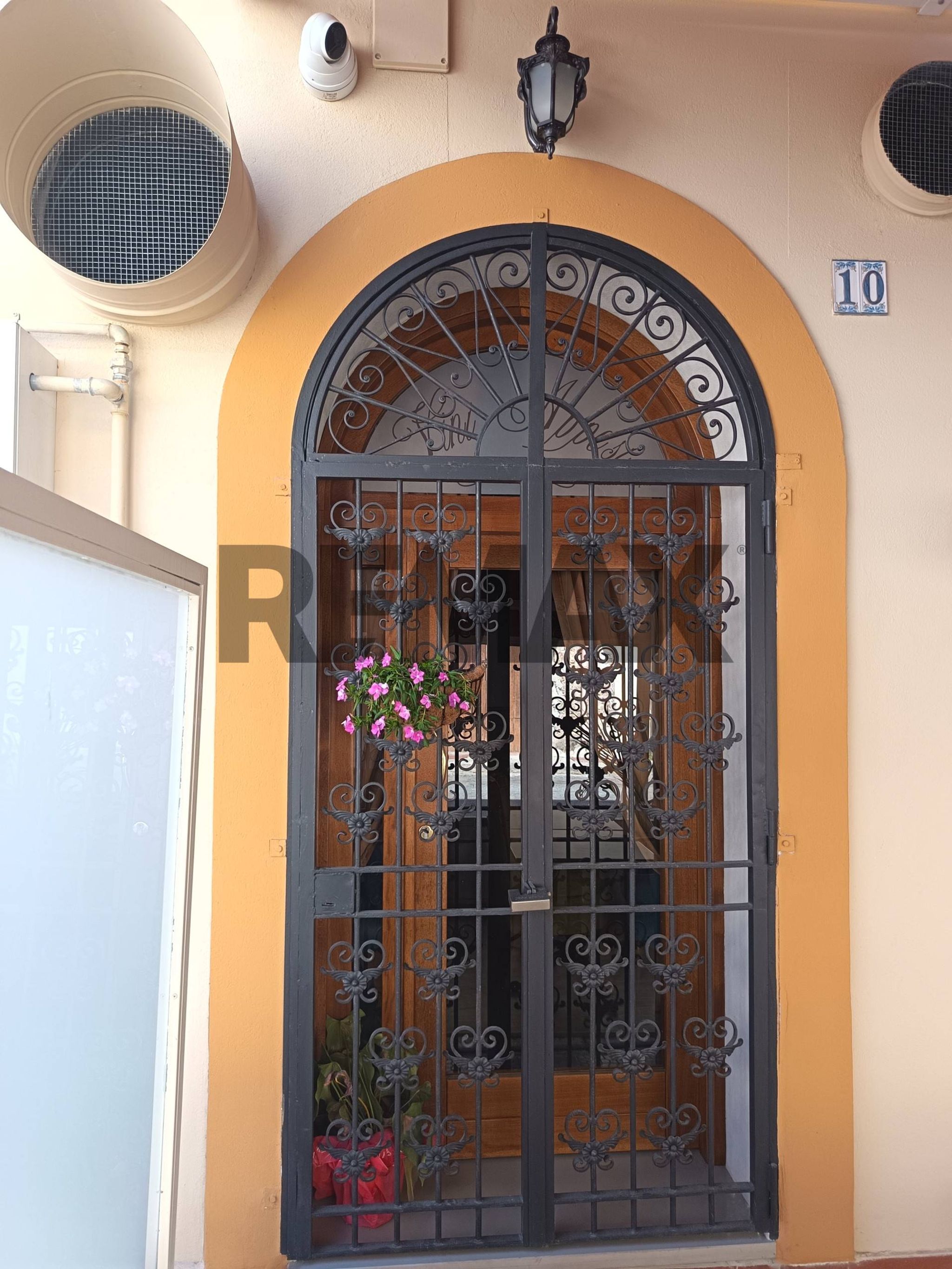 Edificio all'aperto