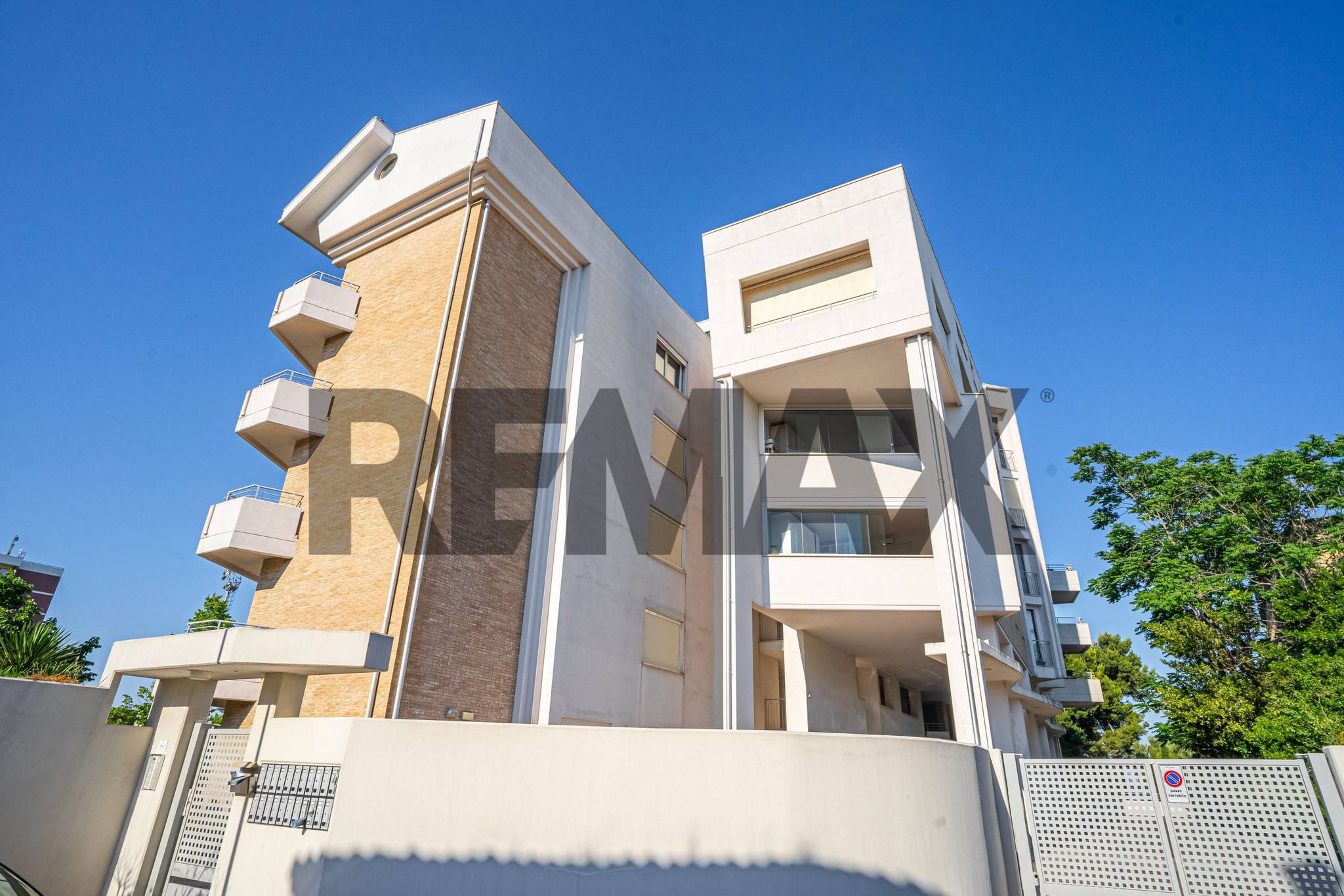 Edificio all'aperto