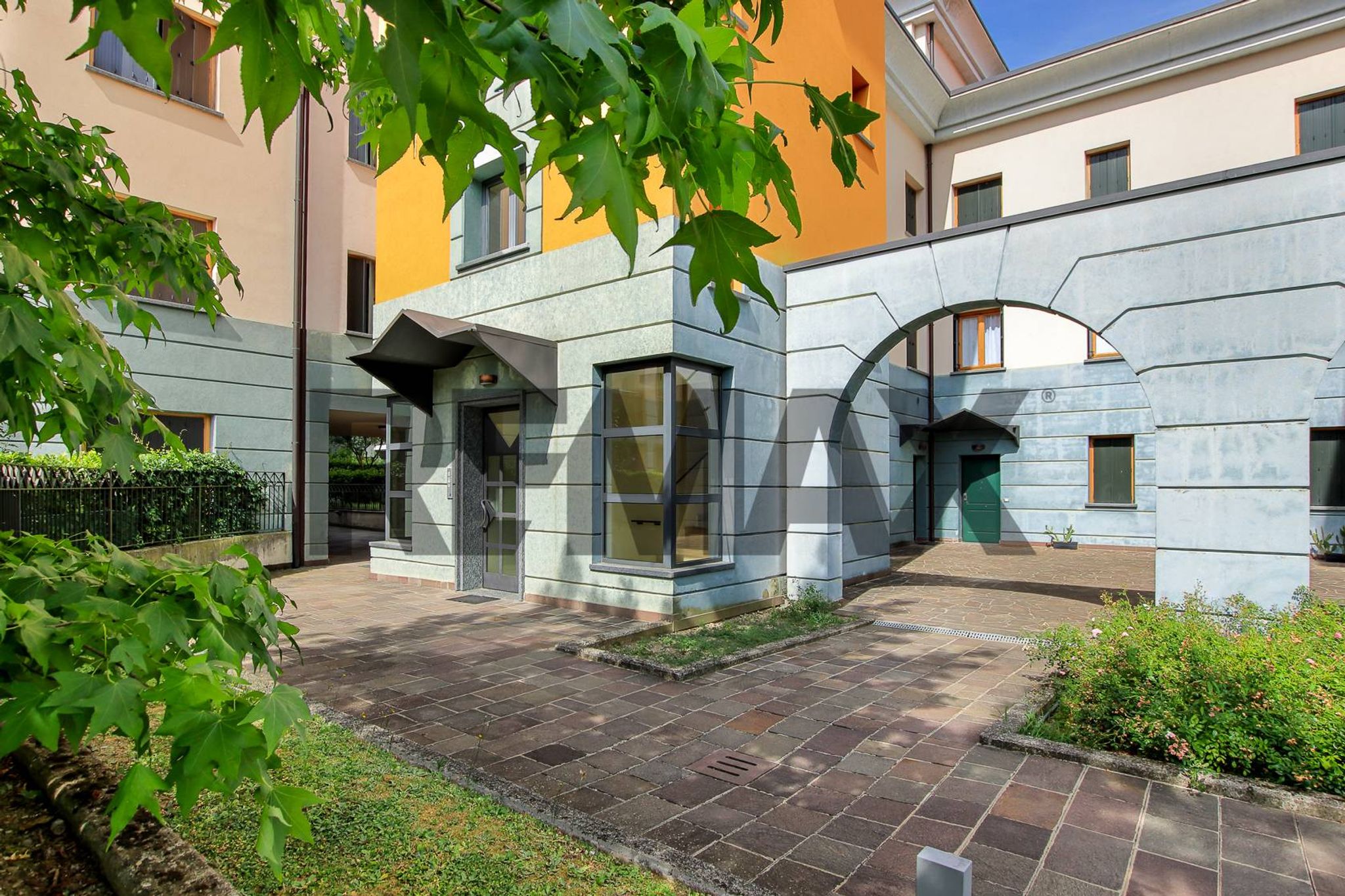 Edificio all'aperto