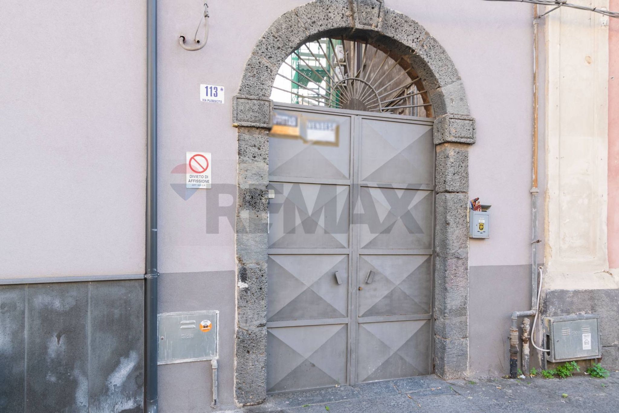 Edificio all'aperto