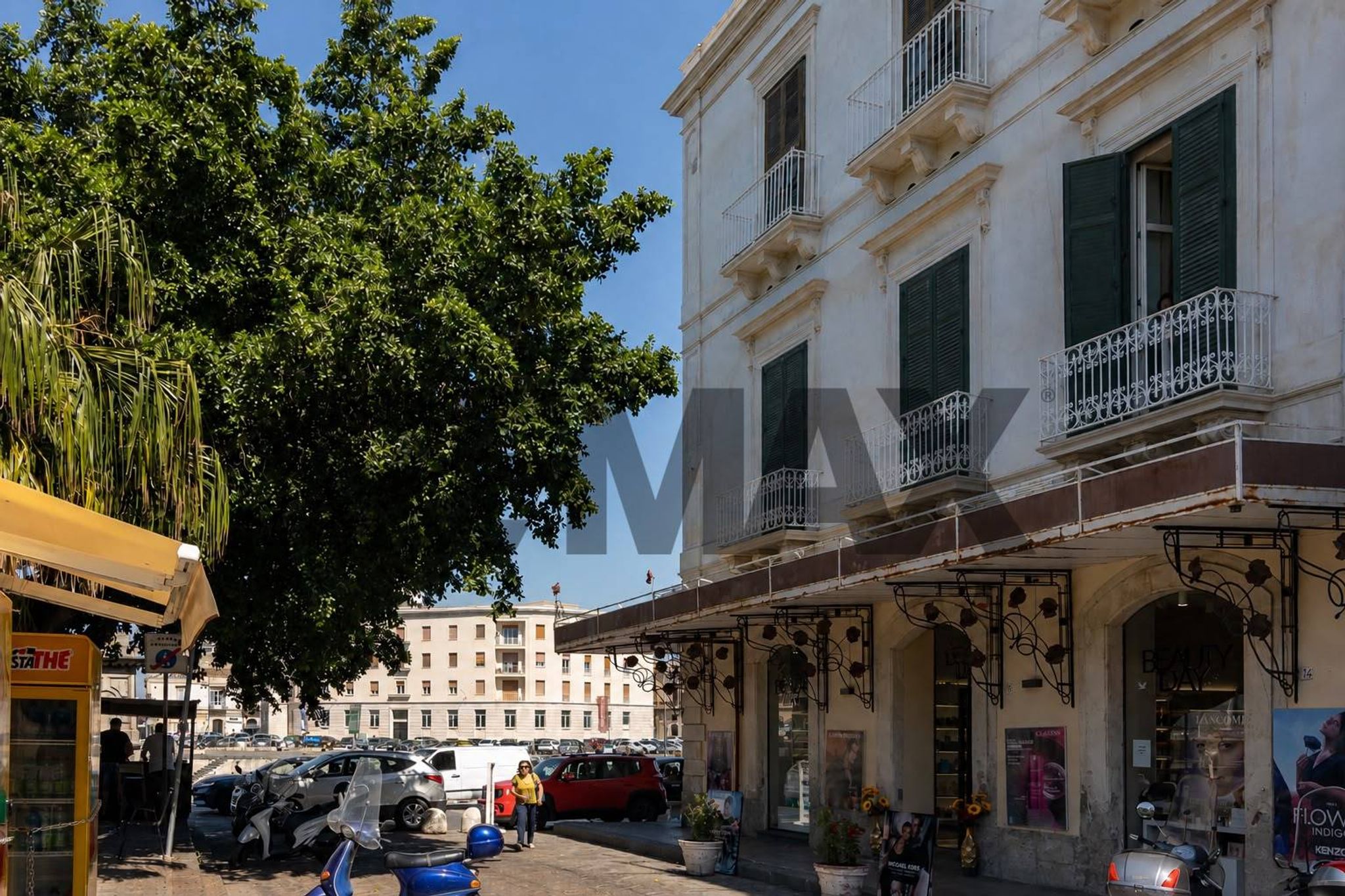 Edificio all'aperto