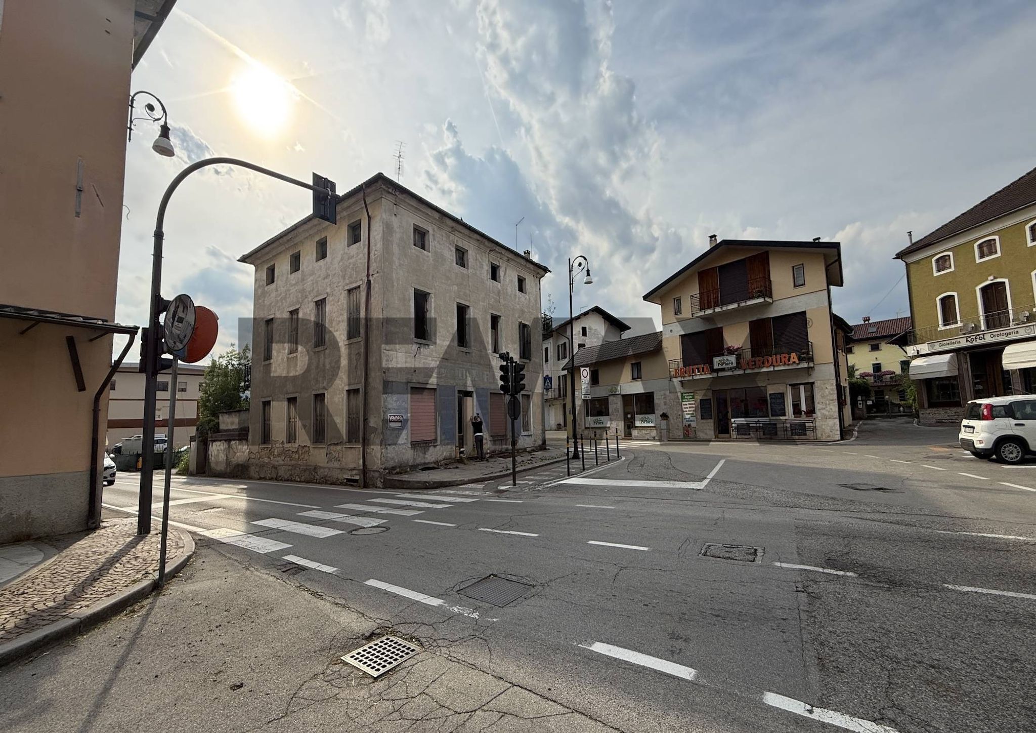 Edificio all'aperto