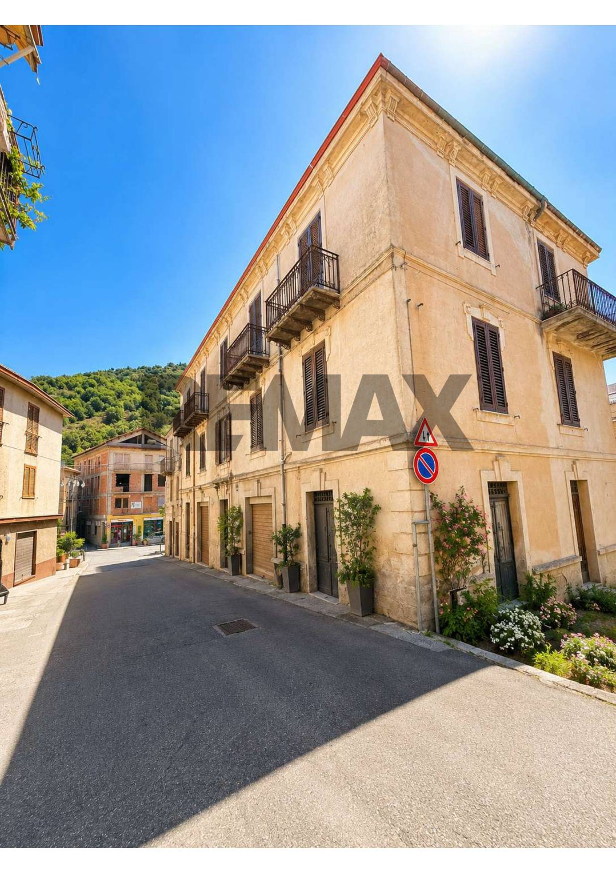 Edificio all'aperto