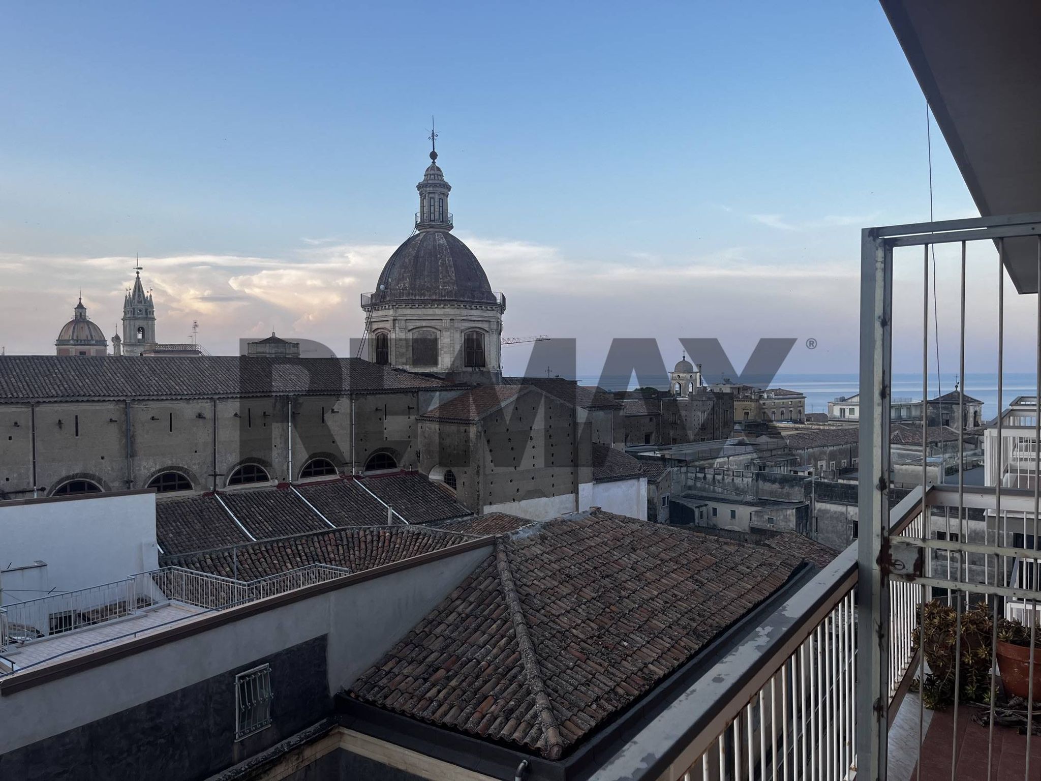 Immobile a Acireale