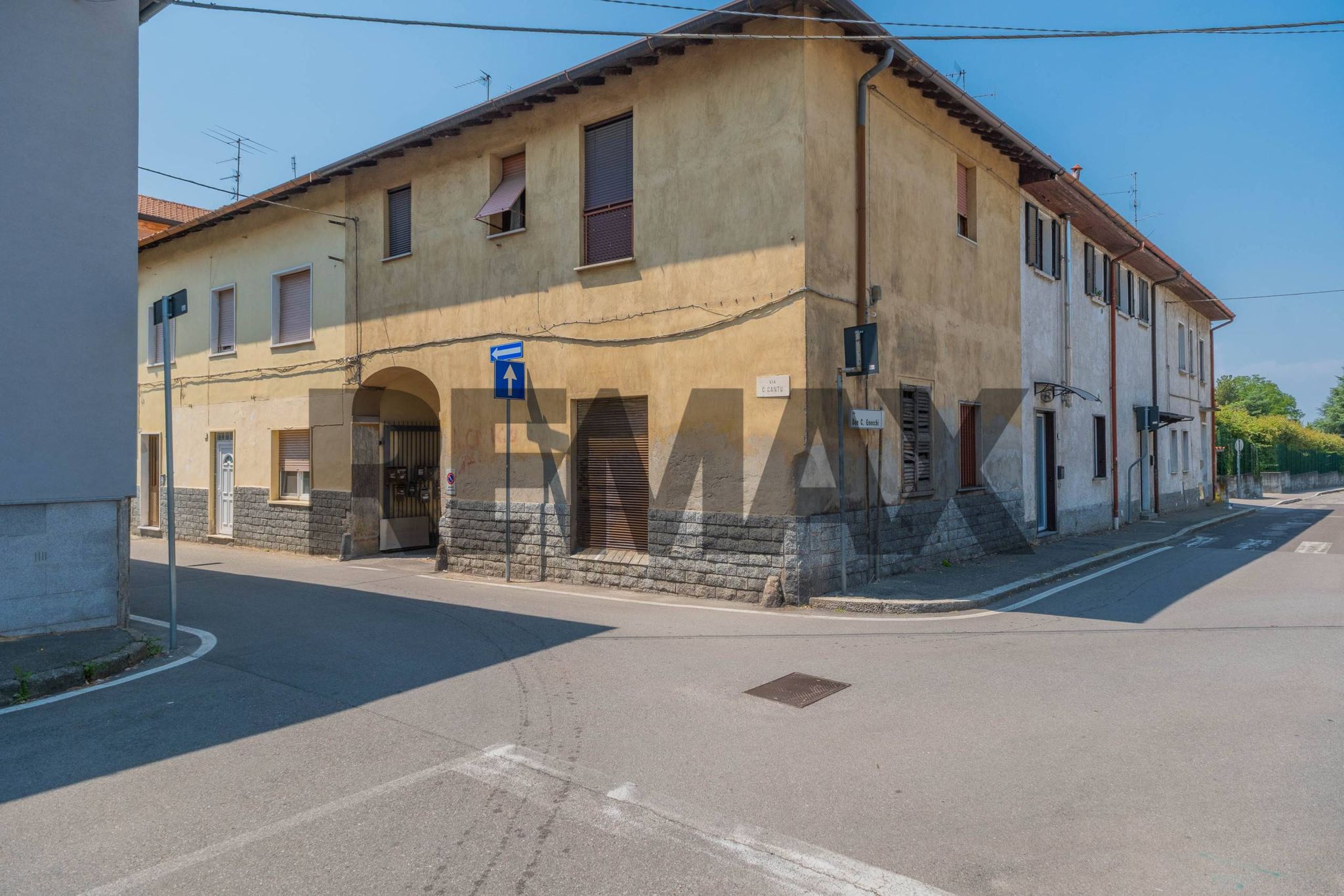 Edificio all'aperto