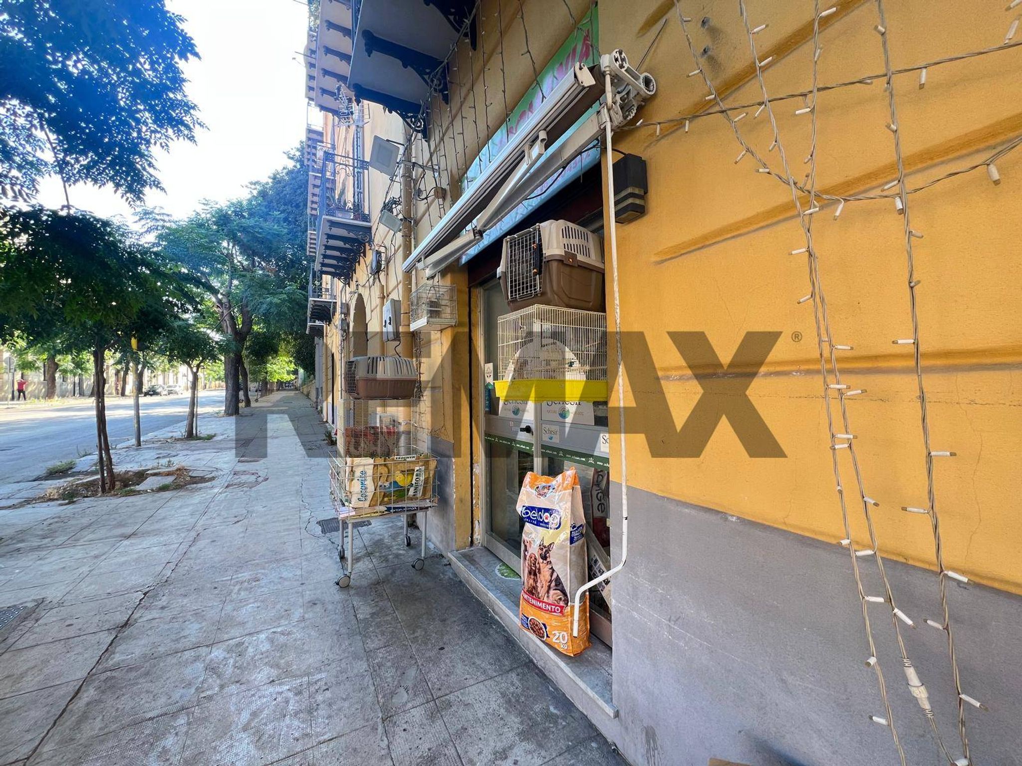 Edificio all'aperto